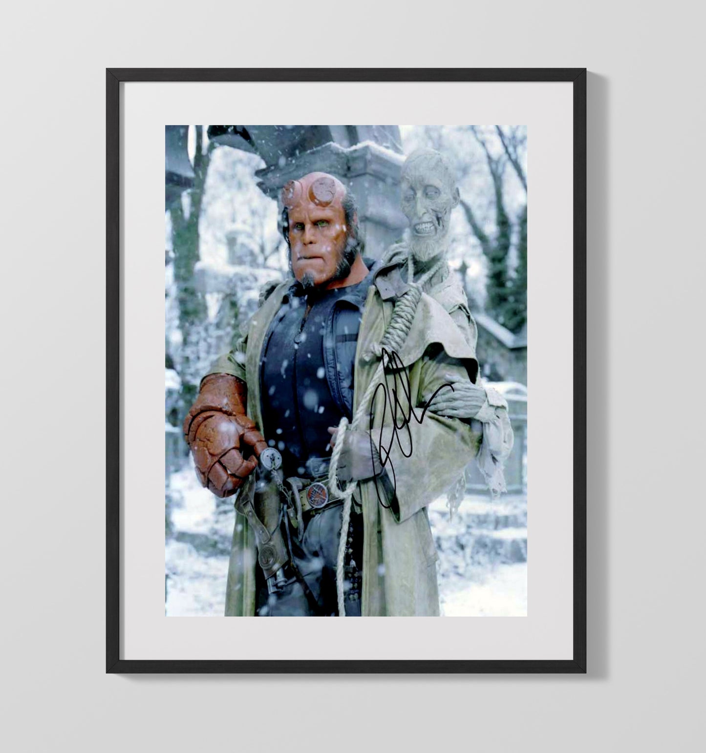 Hellboy - Ron Perlman - Hellboy - Snowbound Vigil movie wall art 16x20 Gallery Frame