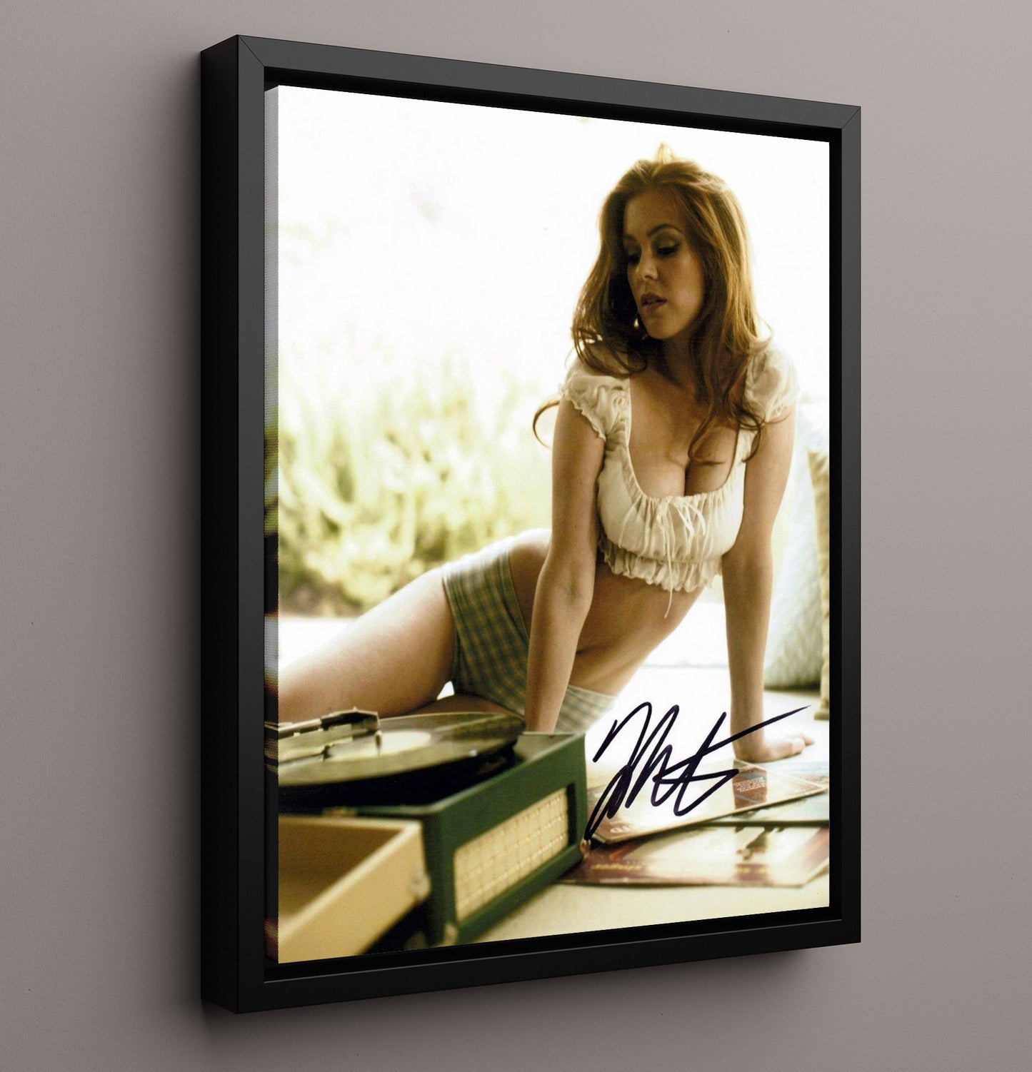 Isla Fisher - Vintage Turntable Glam Pose Vintage Movie Wall Art - 16x20 Framed Canvas movie decor