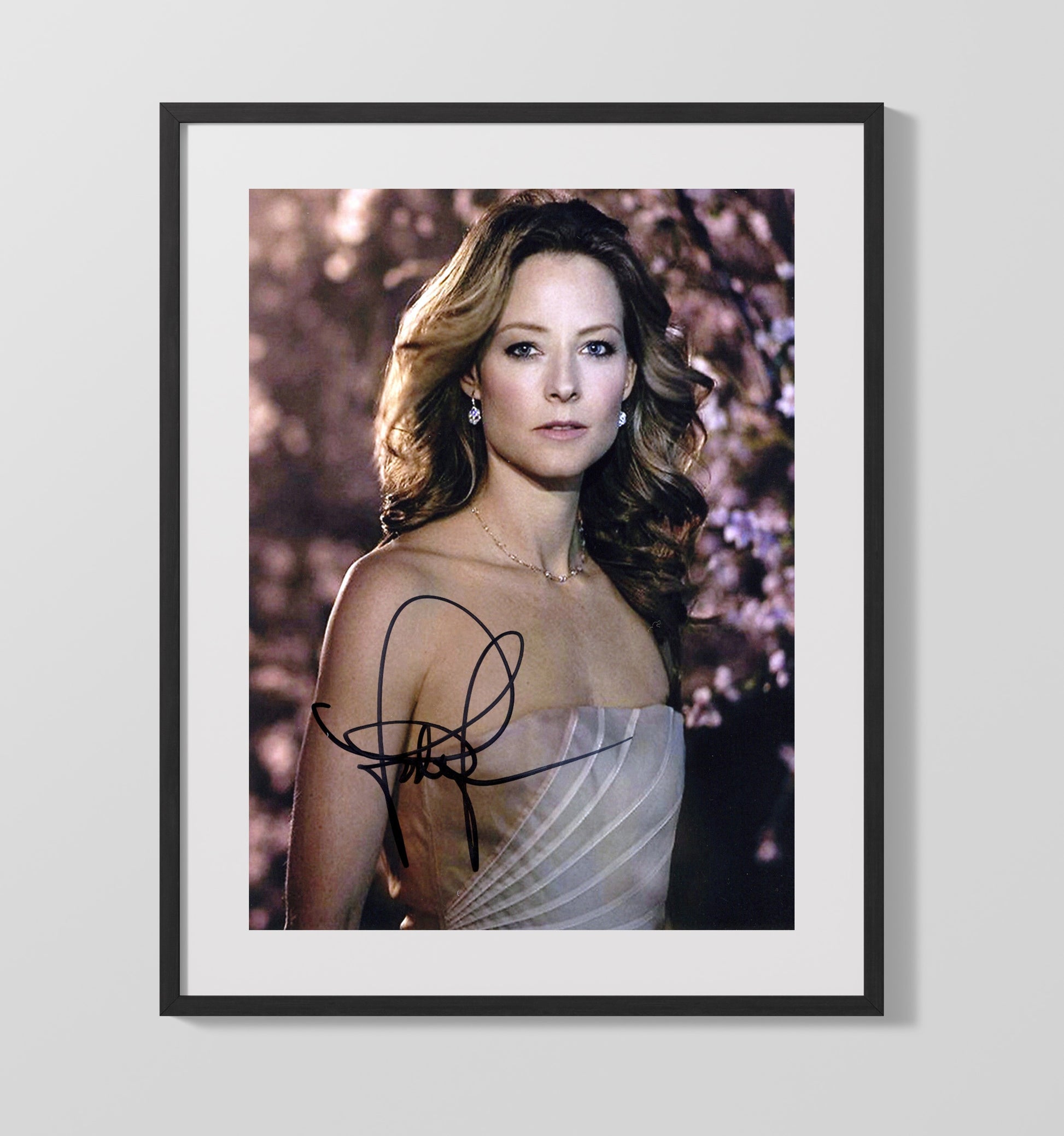 Jodie Foster - Elegant Hollywood Leading Lady Portrait Vintage Movie Wall Art - 16x20 Gallery Frame movie decor
