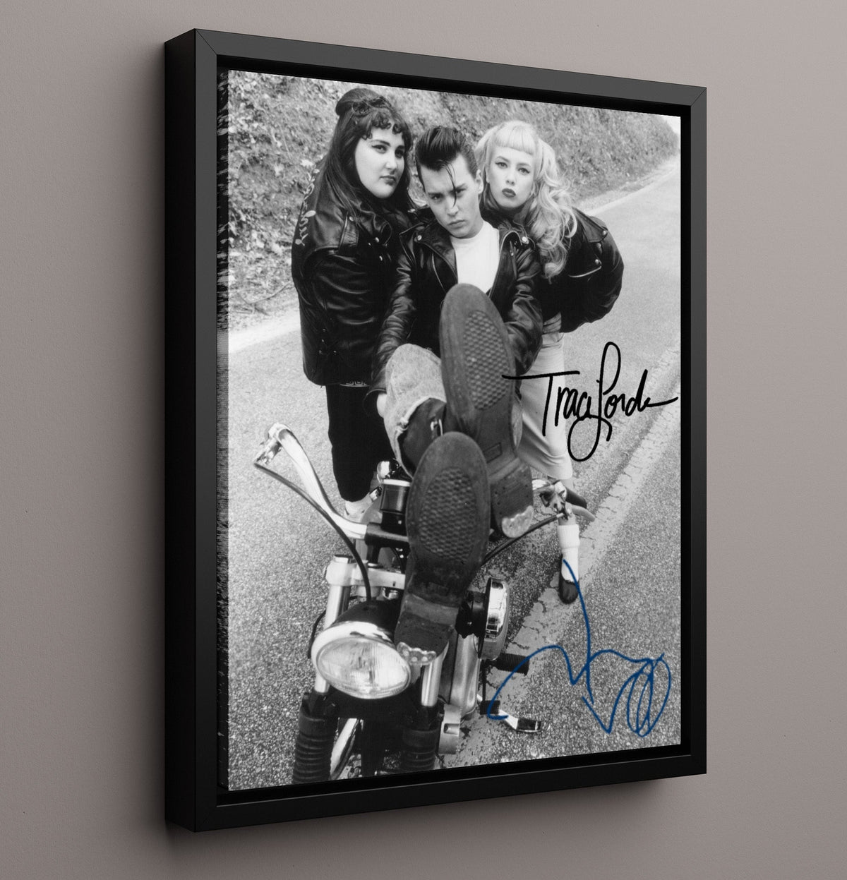 Johnny Depp and Traci Lords - Retro Rockabilly Duo Pose movie wall art 16x20 Gallery Frame