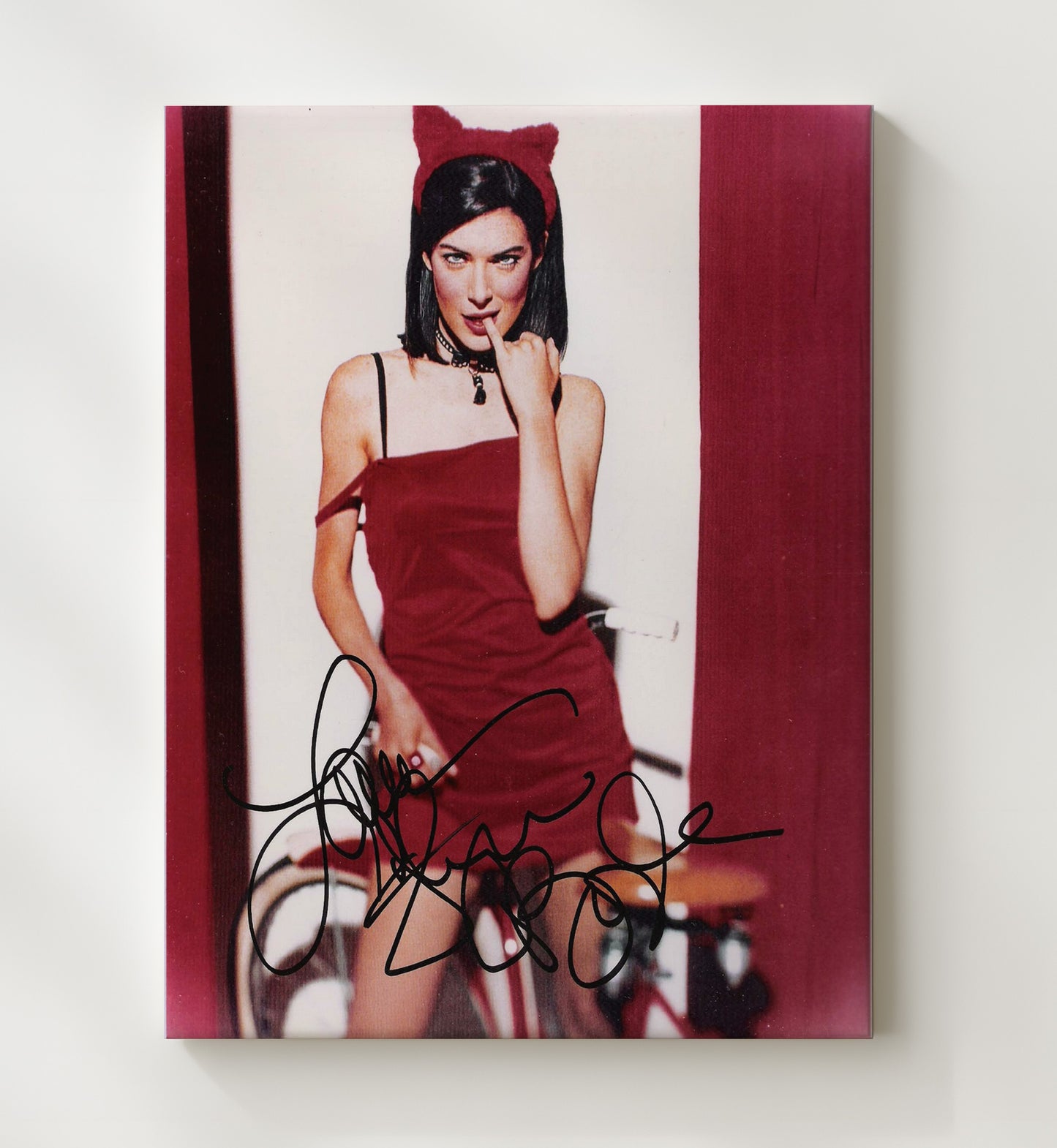 Lara Flynn Boyle - Red Dress Devil Horn Headband movie wall art 20x24 Canvas