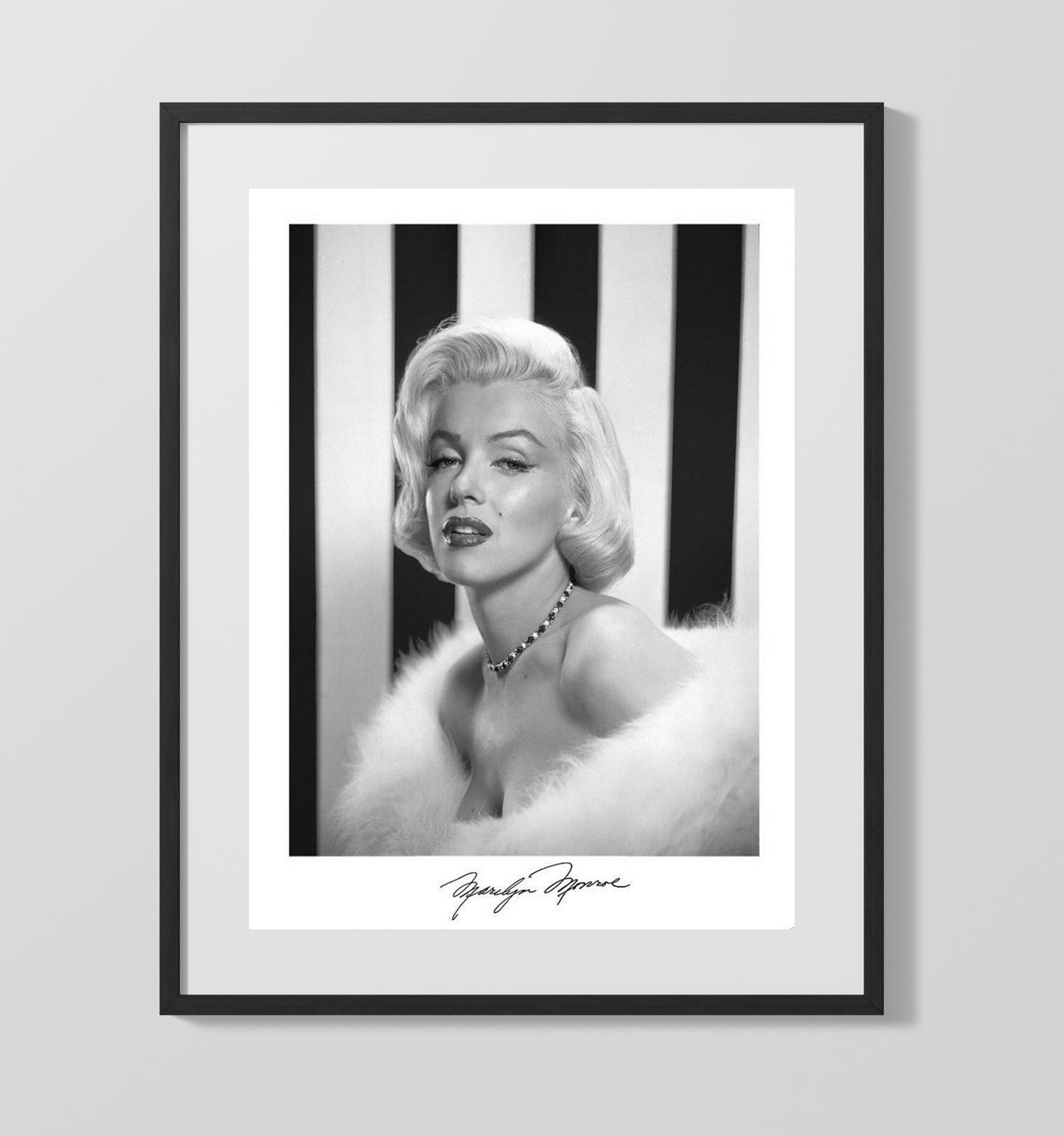 Marilyn Monroe - Soft Fur Glamour Studio Elegance Classic Look movie wall art 16x20 Gallery Frame