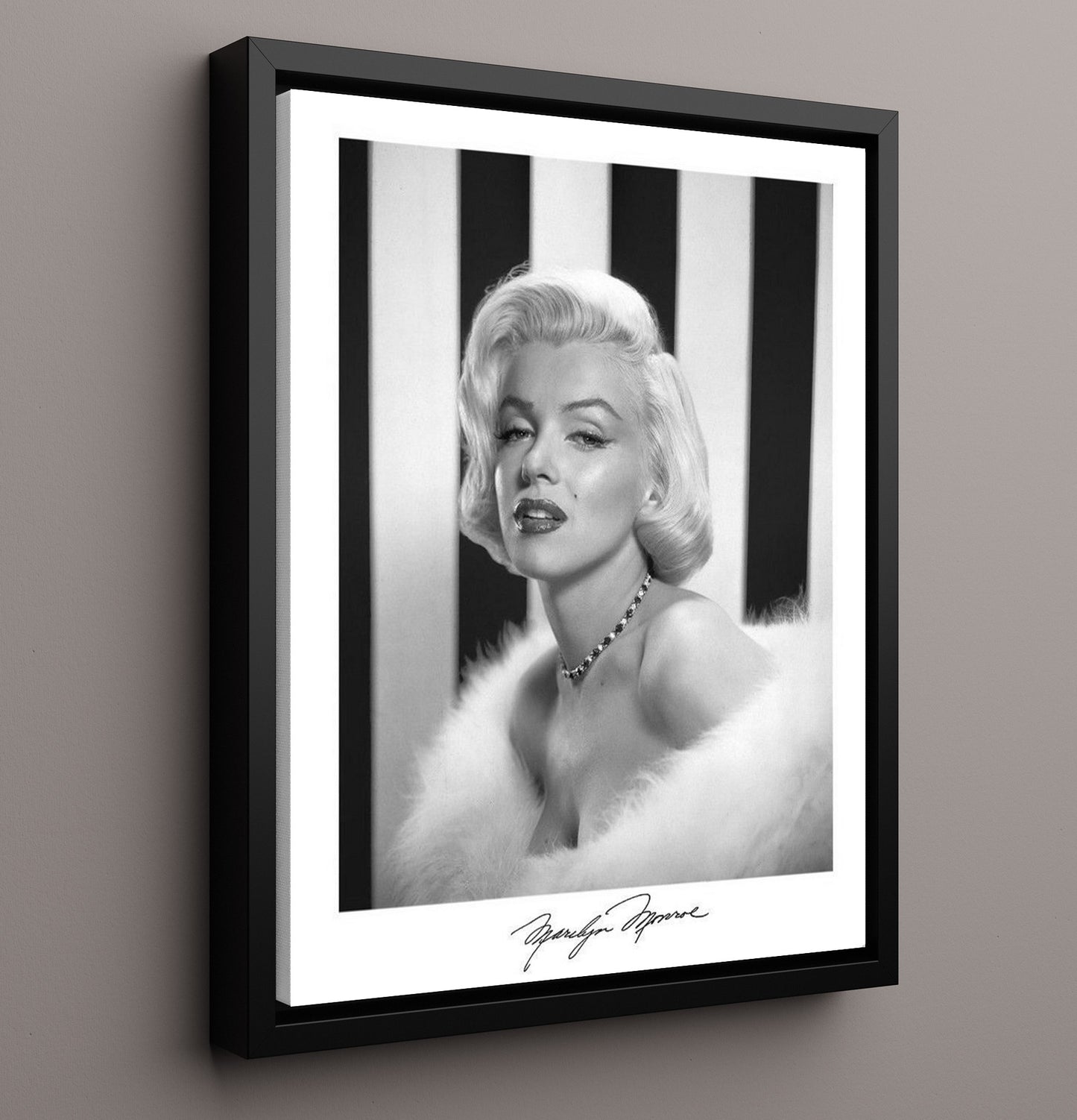 Marilyn Monroe - Soft Fur Glamour Studio Elegance Classic Look movie wall art 16x20 Framed Canvas