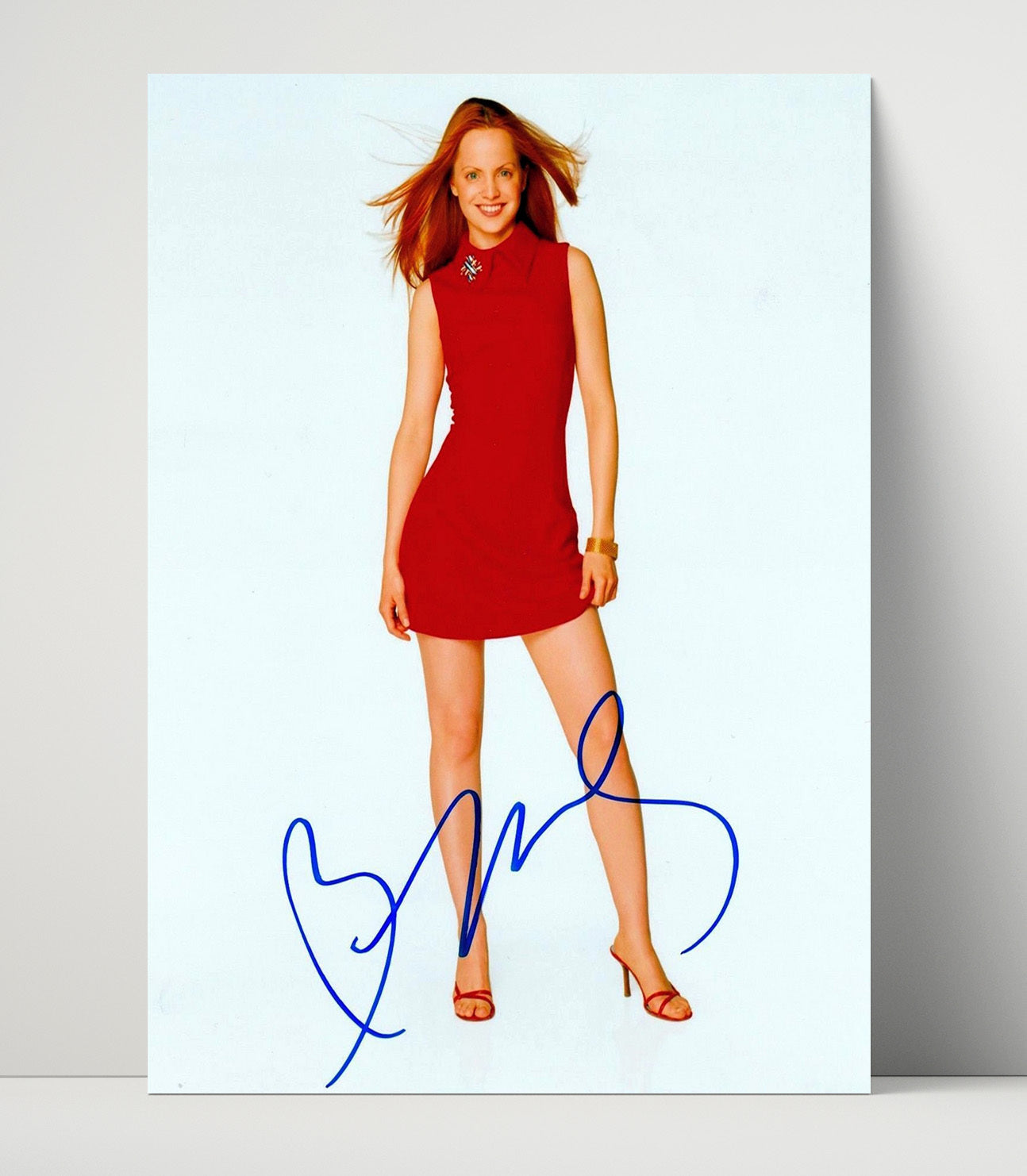 Mena Suvari - Classic Red Dress Hollywood Elegance movie wall art 16x20 Unframed Print