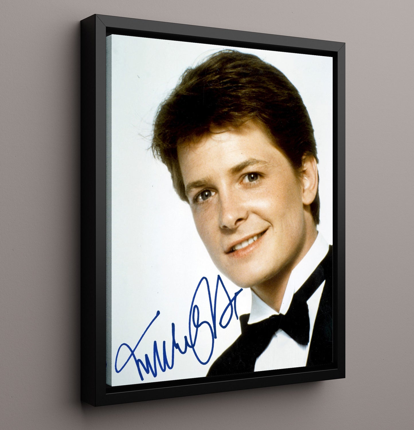 Michael J. Fox - Young Hollywood Star Bright Smile movie wall art 16x20 Framed Canvas