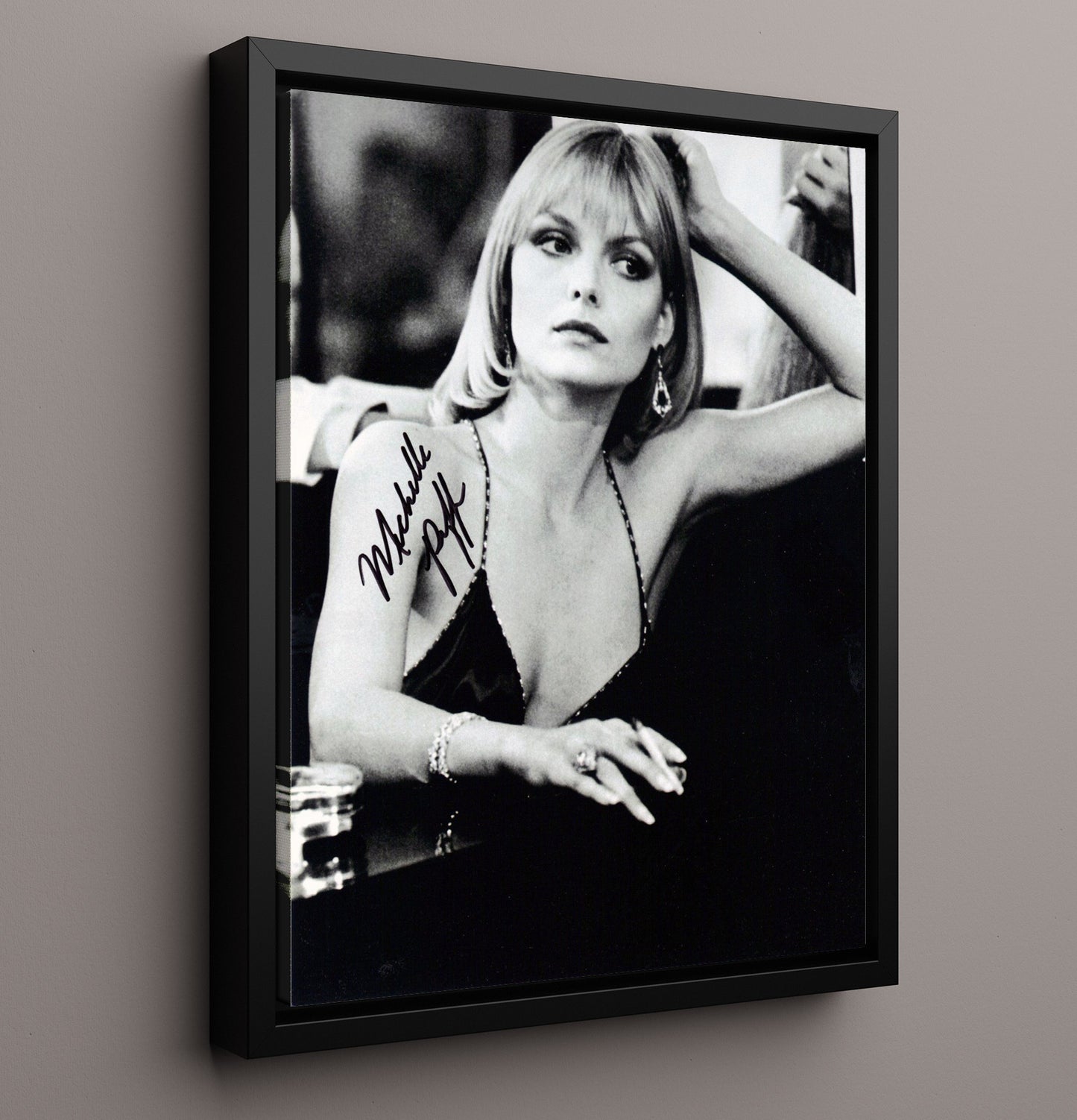 Michelle Pfeiffer - Elegant Hollywood Icon Timeless Beauty Vintage Movie Wall Art - 16x20 Framed Canvas movie decor