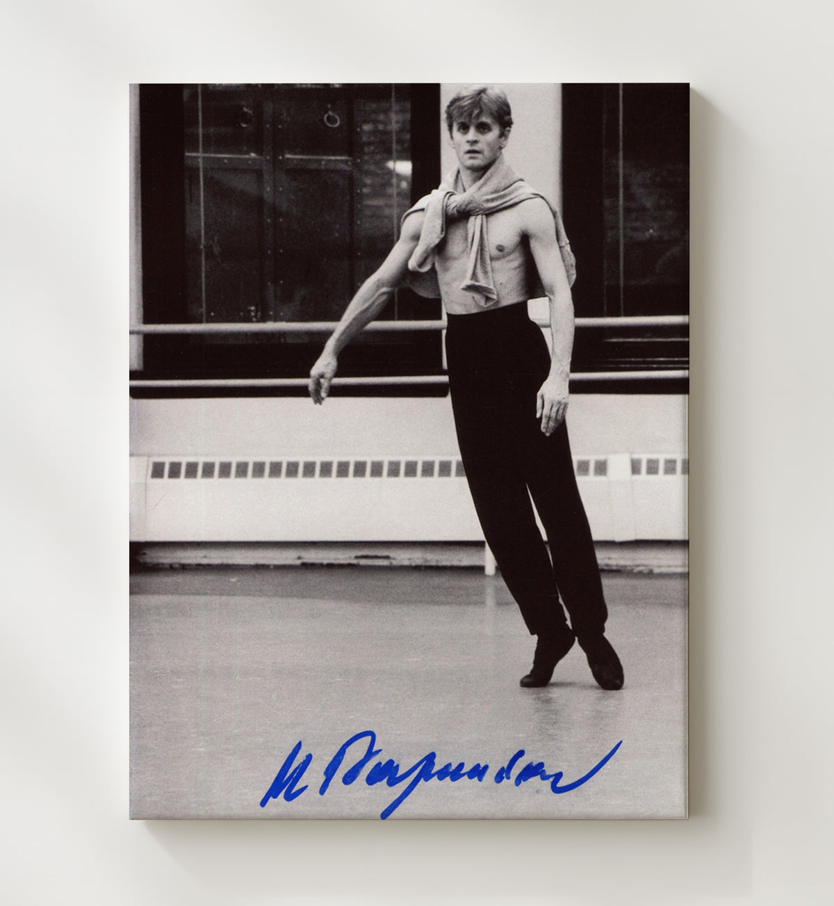 Mikhail Baryshnikov - Ballet Legend Dance Studio Power Pose movie wall art 20x24 Canvas