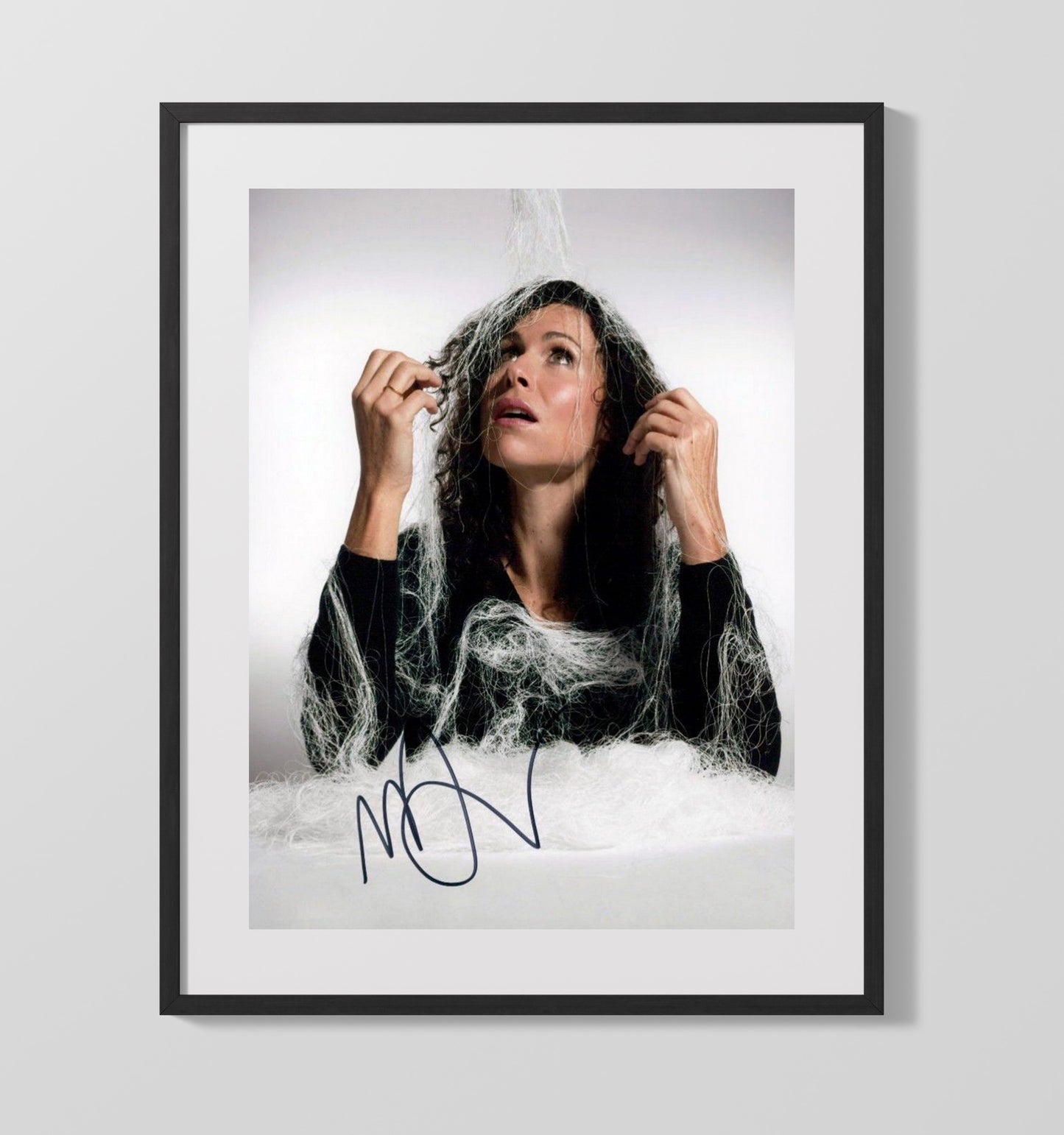 Minnie Driver - Classic Hollywood Elegance Timeless Smile movie wall art 16x20 Gallery Frame