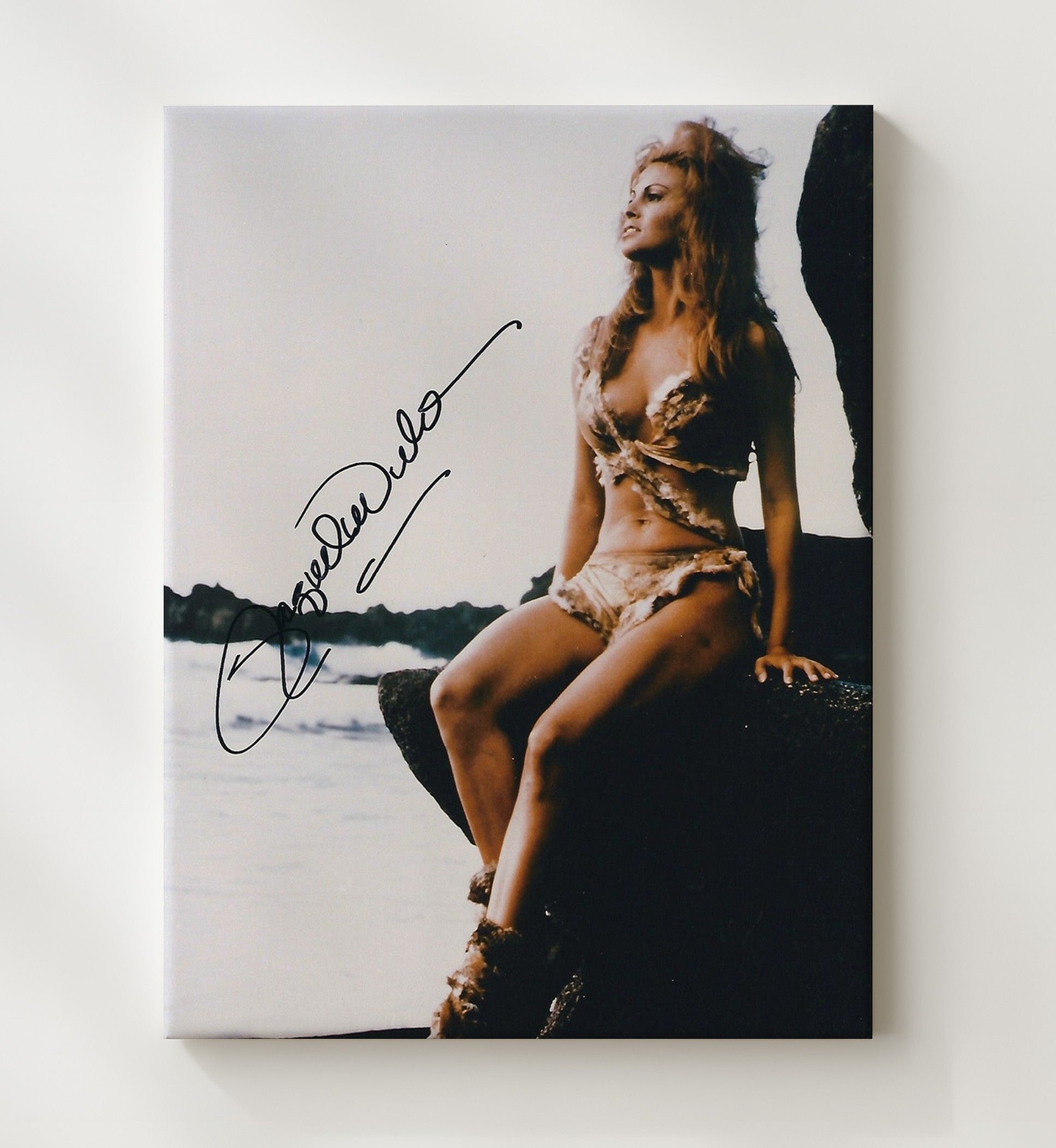 One Million Years B.C. - Raquel Welch - LoanaPrehistoric Fur Costume Beach Scene Vintage Movie Wall Art - 20x24 Canvas movie decor