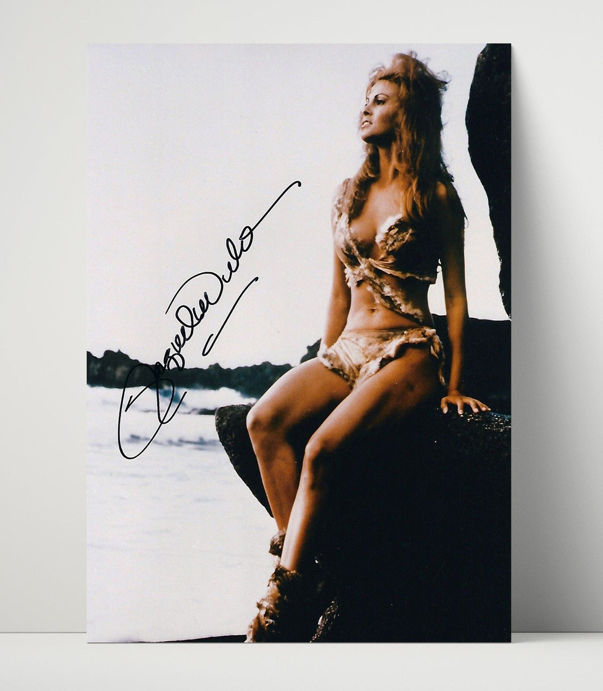 Raquel Welch Beach Scene Screen – One Million Years B.C. unframed semi-gloss poster print