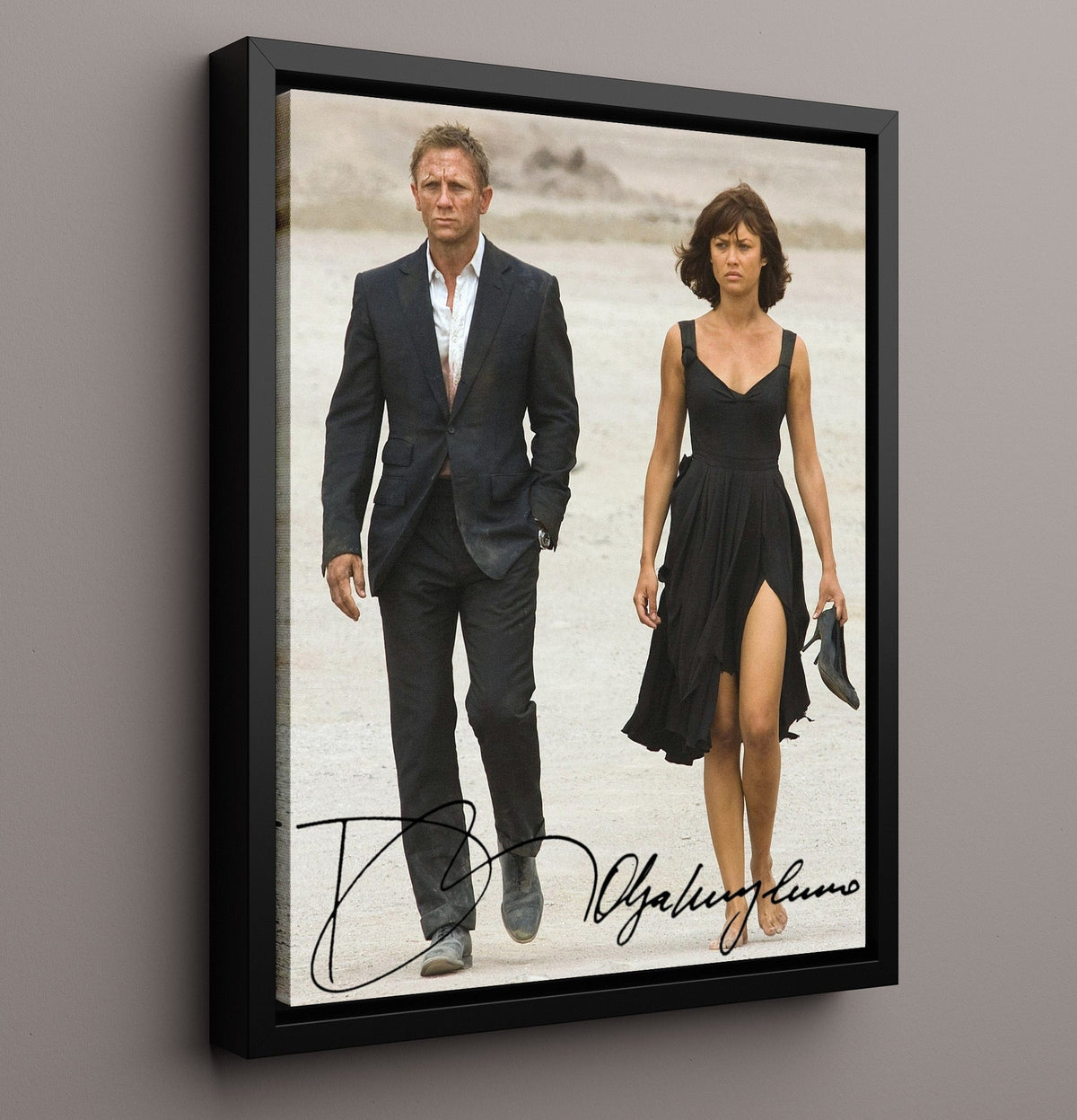 Quantum of Solace - Daniel Craig Olga Kurylenko Desert Mission Walk movie wall art 16x20 Gallery Frame
