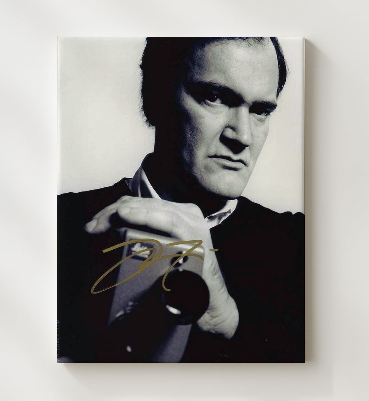 Quentin Tarantino - Director Holding Camera Intense Expression movie wall art 20x24 Canvas