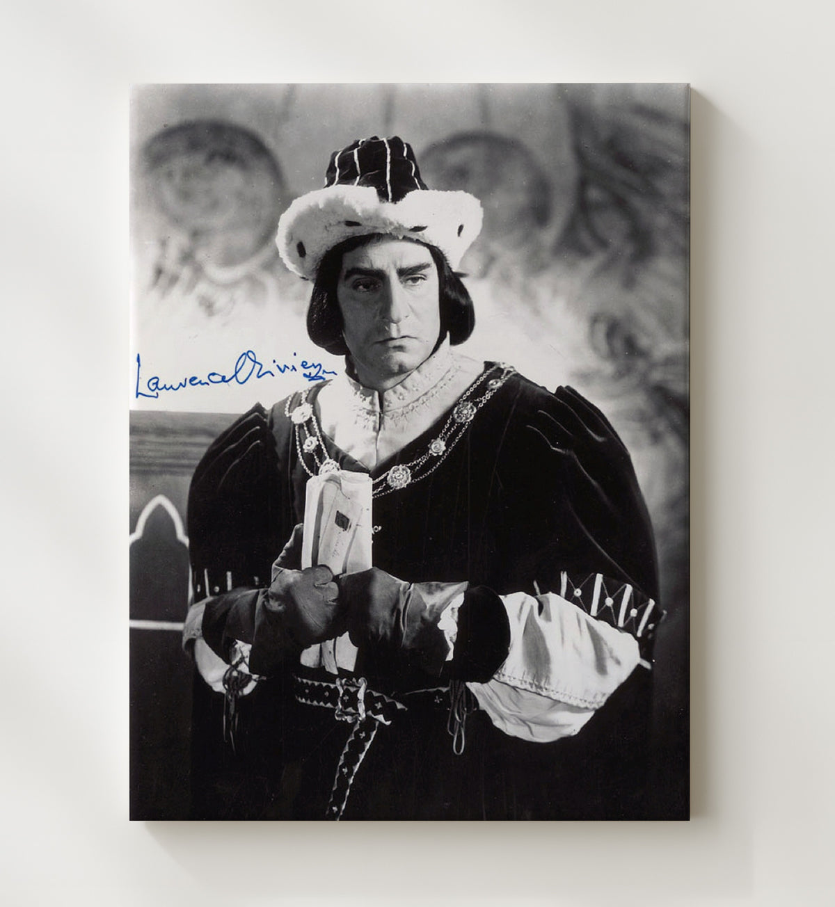 Richard III - Laurence Olivier - King Richard IIIRoyal Court Costume movie wall art 20x24 Canvas