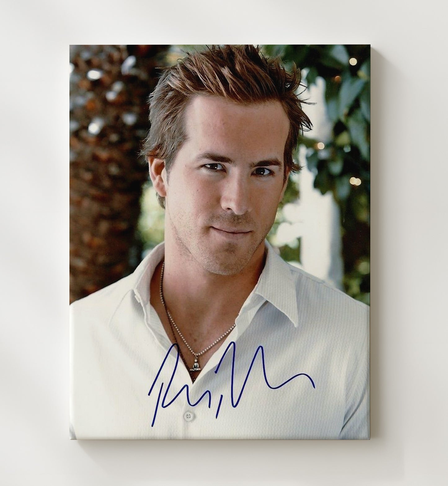 Ryan Reynolds - Casual Charm movie wall art 20x24 Canvas