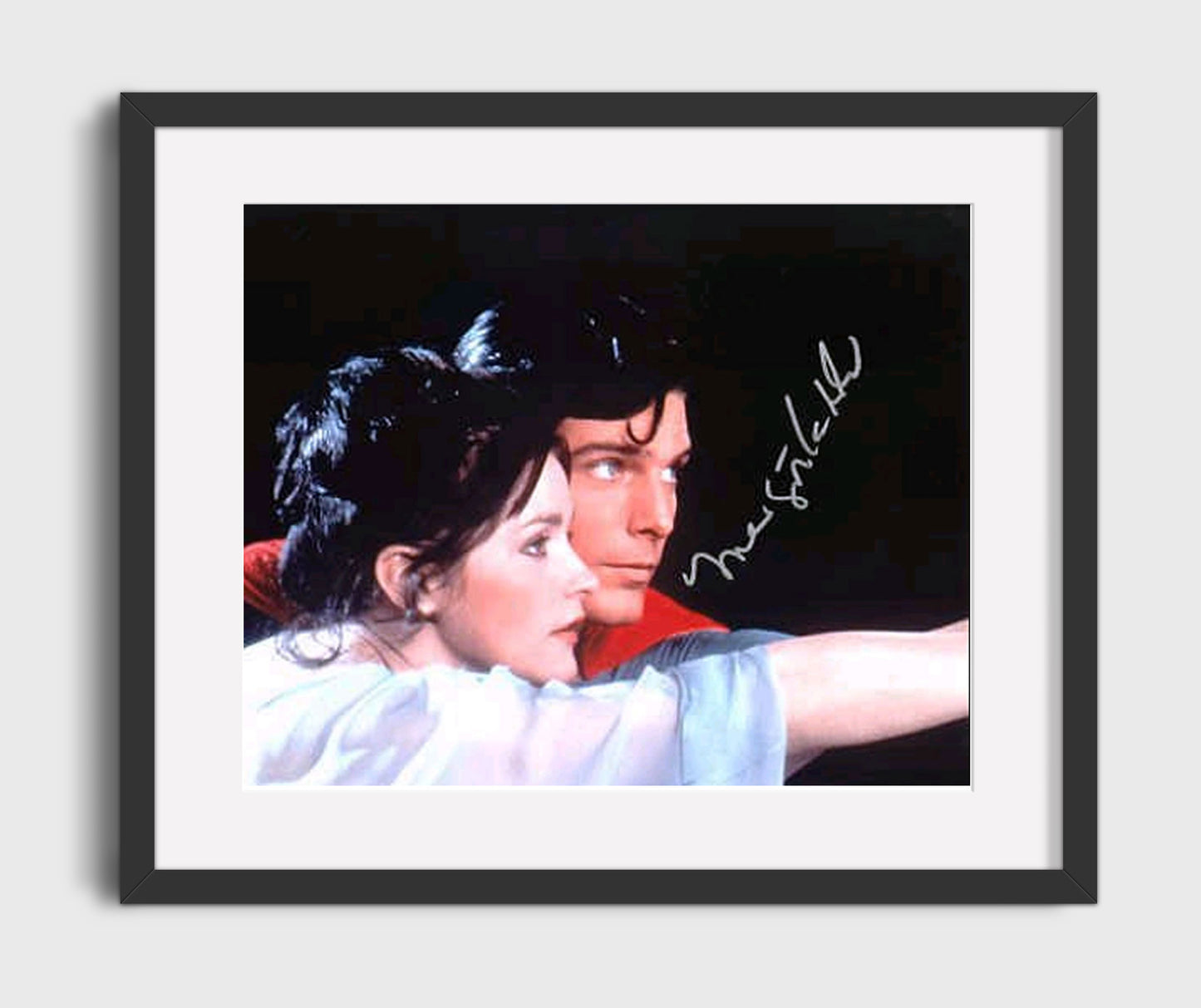 Superman - Christopher Reeve - Superman - and Margot Kidder - Lois - Flying Duo movie wall art 16x20 Gallery Frame