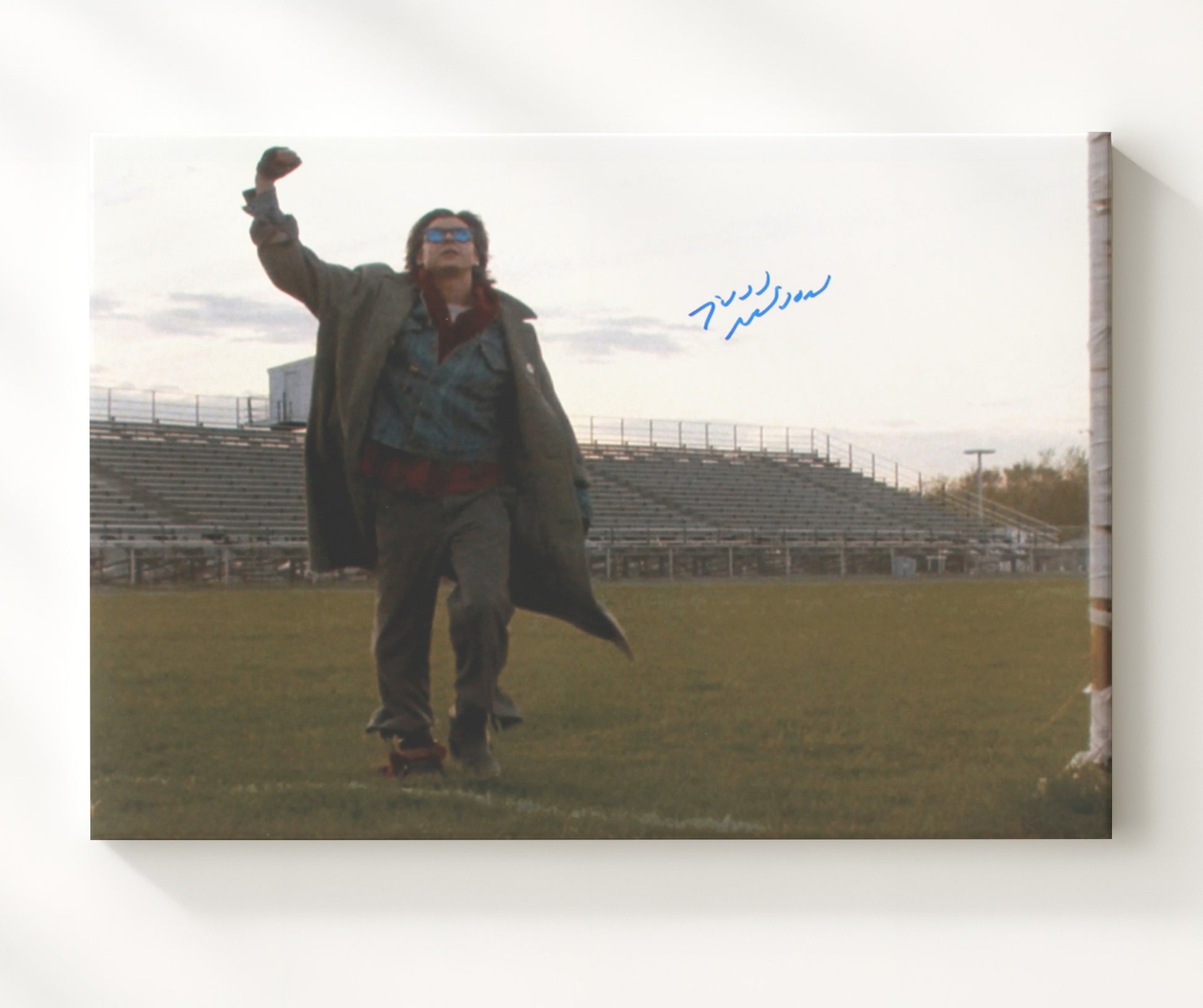 The Breakfast Club - Judd Nelson - John Bender - Raised fist rebellion Vintage Movie Wall Art - 20x24 Canvas movie decor