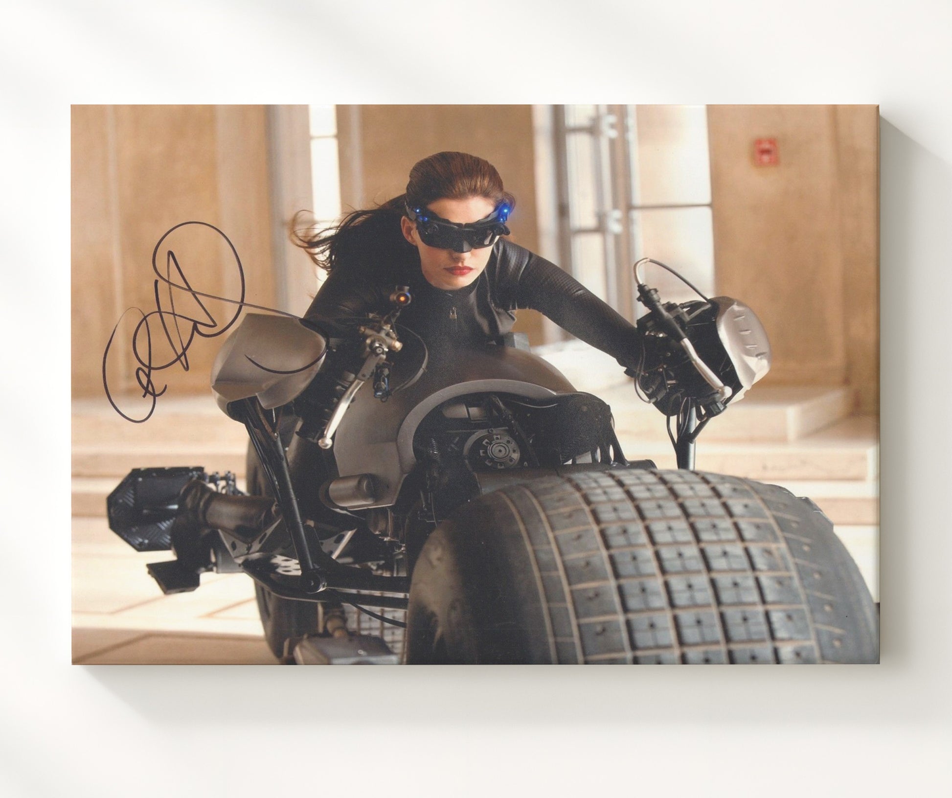 The Dark Knight Rises - Anne Hathaway - Catwoman - Batpod rooftop ride Vintage Movie Wall Art - 20x24 Canvas movie decor