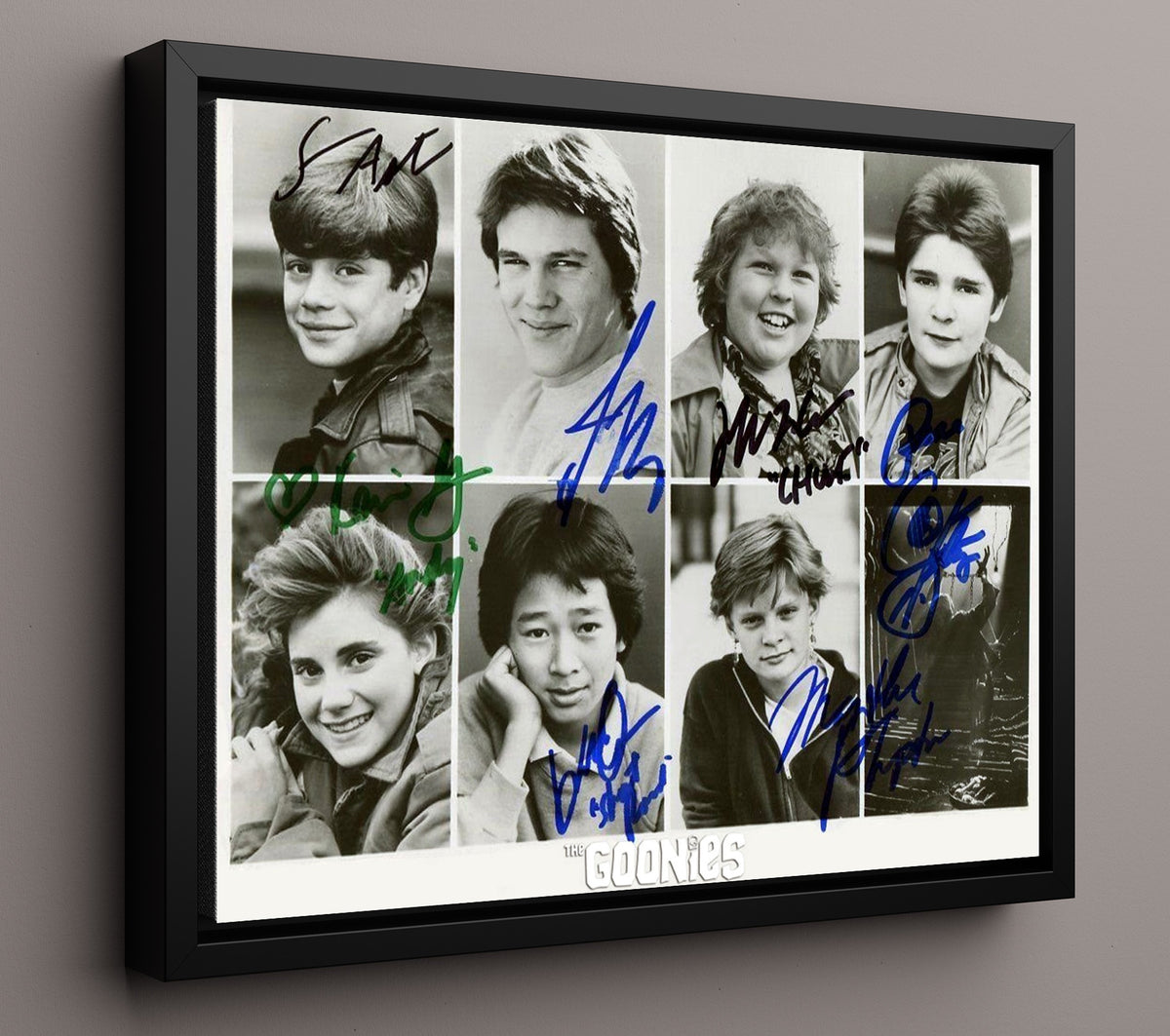 The Goonies - Sean Astin - Mikey - Treasure hunt unity movie wall art 16x20 Framed Canvas