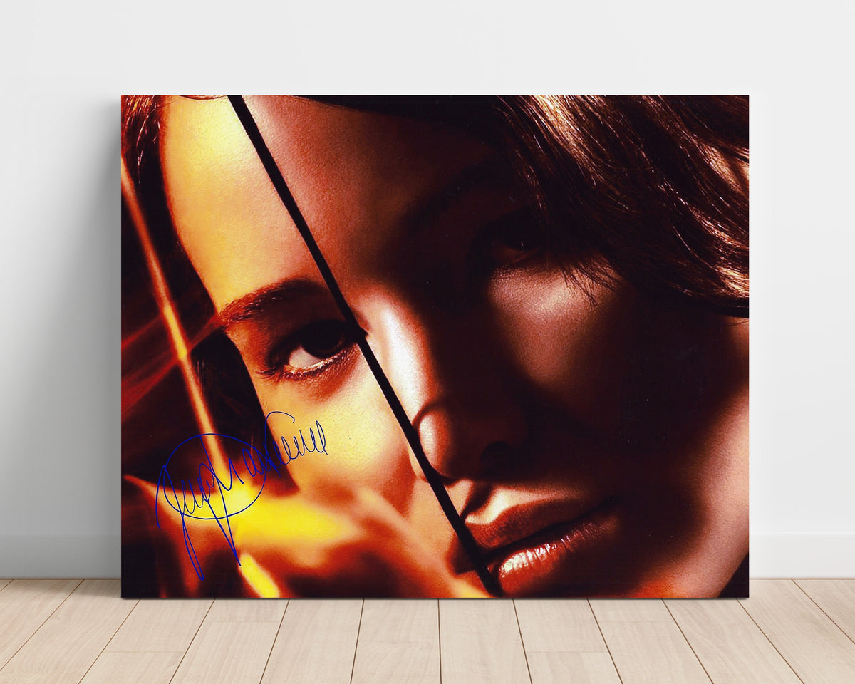 The Hunger Games - Jennifer Lawrence - Katniss Everdeen - Bow drawn fiery focus movie wall art 16x20 Unframed Print