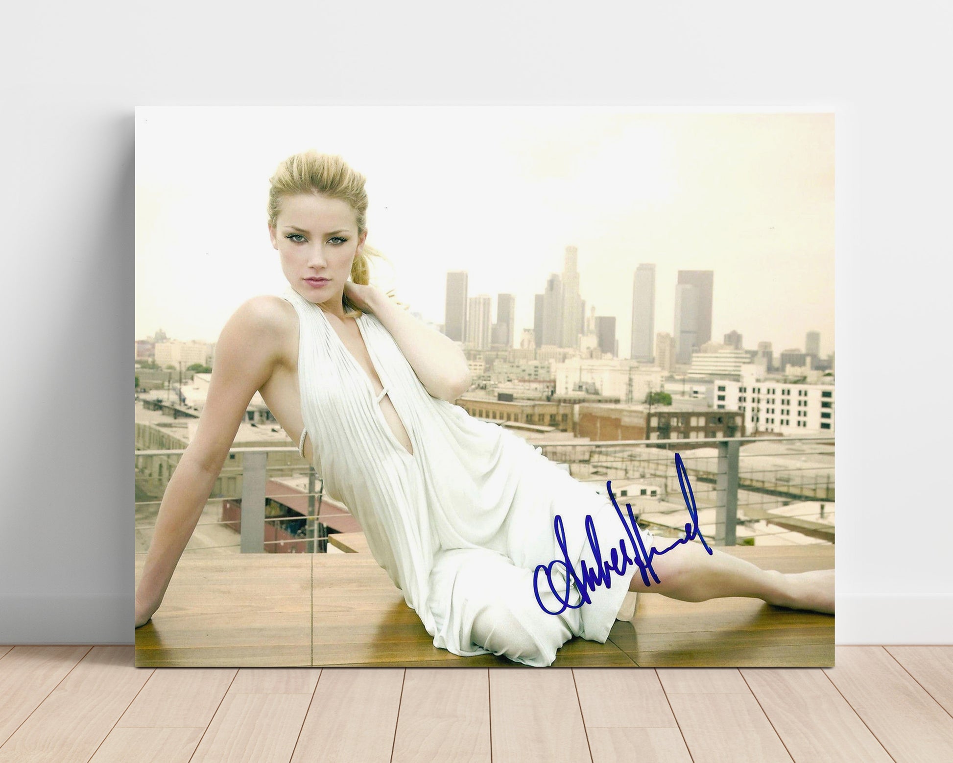 The Rum Diary - Amber Heard - Chenault - Sunlit chaise lounge movie wall art 16x20 Unframed Print