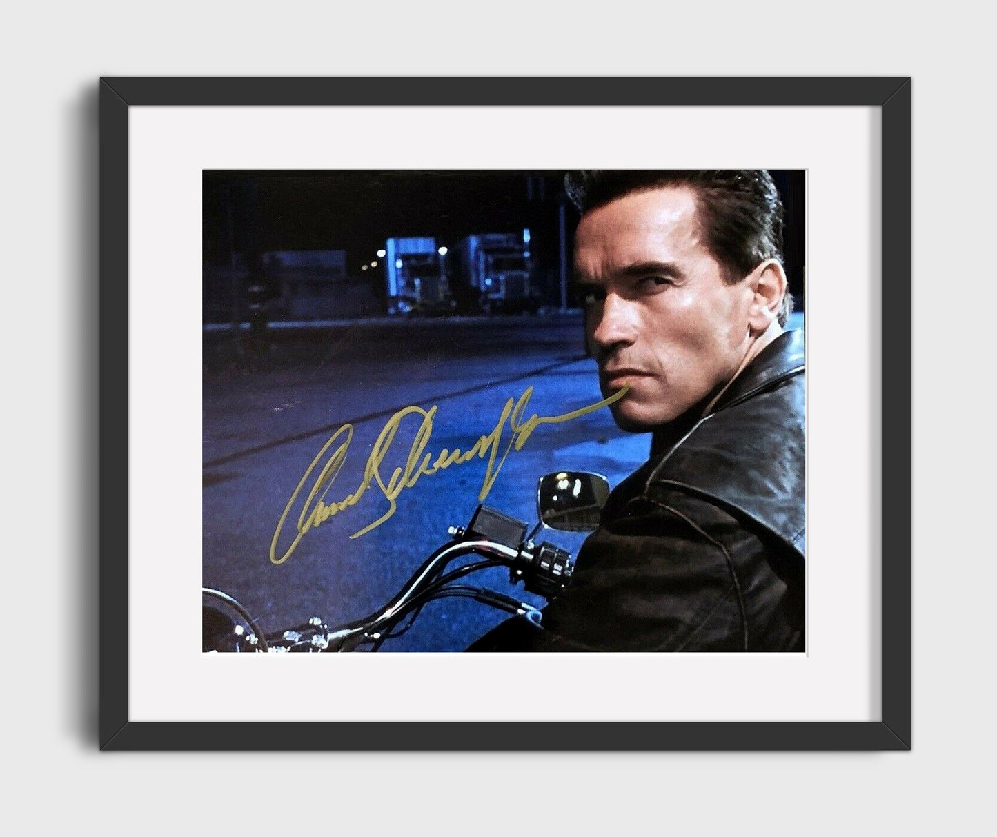 The Terminator - Arnold Schwarzenegger - Terminator - Night Ride Pursuit movie wall art 16x20 Gallery Frame