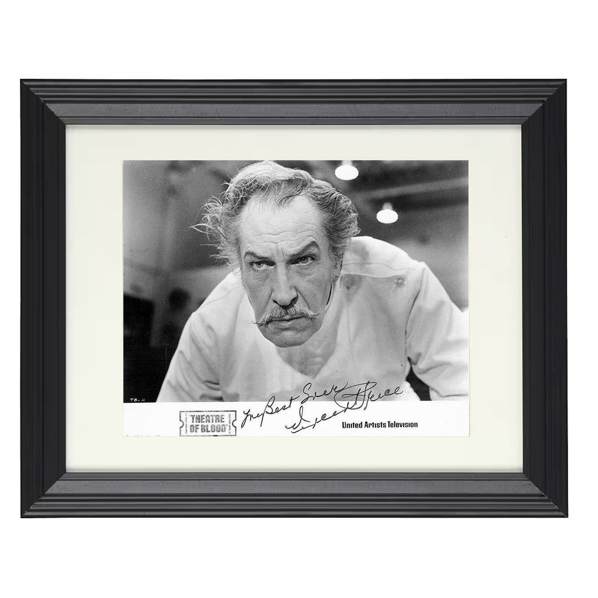 Theatre of Blood - Vincent Price - Edward Lionheart - Intense Stare movie wall art 16x20 Unframed Print