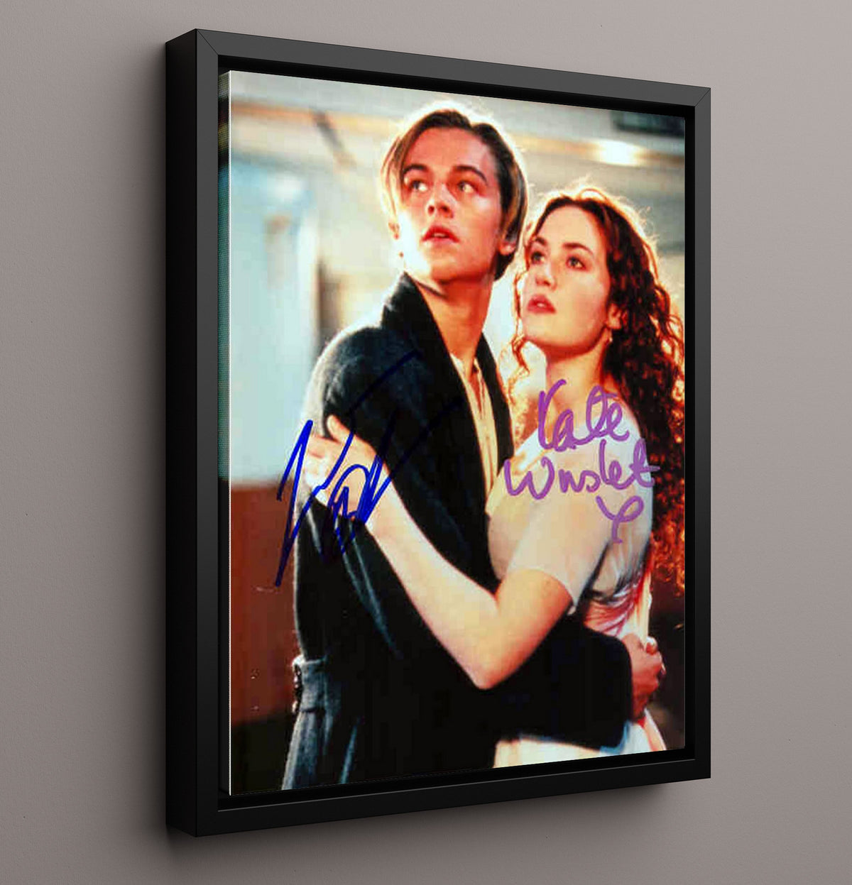 Titanic - Leonardo DiCaprio - Jack - Kate Winslet - Rose - Stern Embrace Scene movie wall art 16x20 Framed Canvas