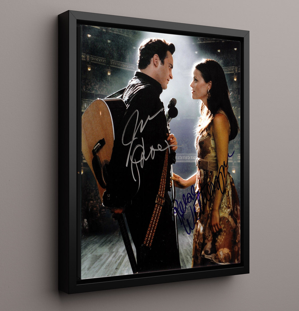 Walk the Line - Joaquin Phoenix - Johnny Cash - Reese Witherspoon - June Carter - Intimate Stage Moment movie wall art 16x20 Framed Canvas