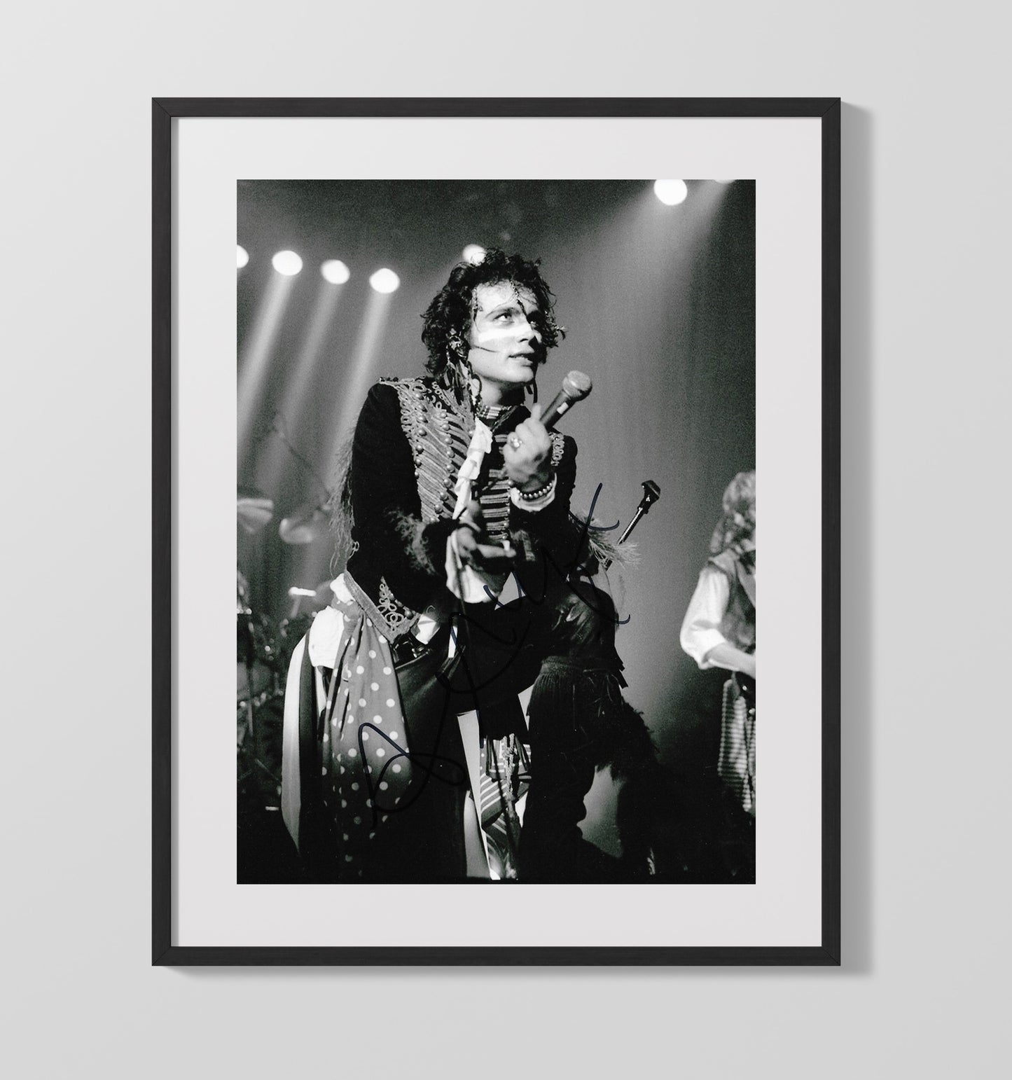 Adam Ant - Live on Stage Singing Black and White Music Wall Art 16x20 Gallery Frame wall art print – Music decor