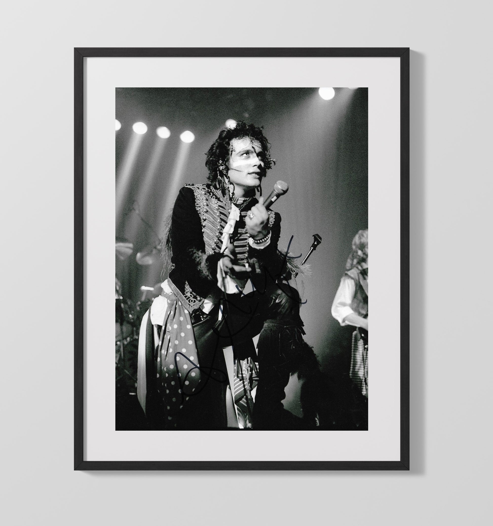 Adam Ant - Live on Stage Singing Black and White Music Wall Art 16x20 Gallery Frame wall art print – Music decor