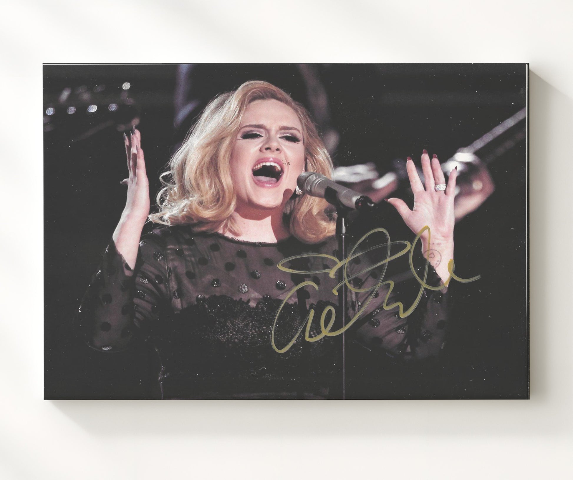 Adele - Live Vocal Performance - Vintage Music Wall Art - 20x24 Canvas music decor