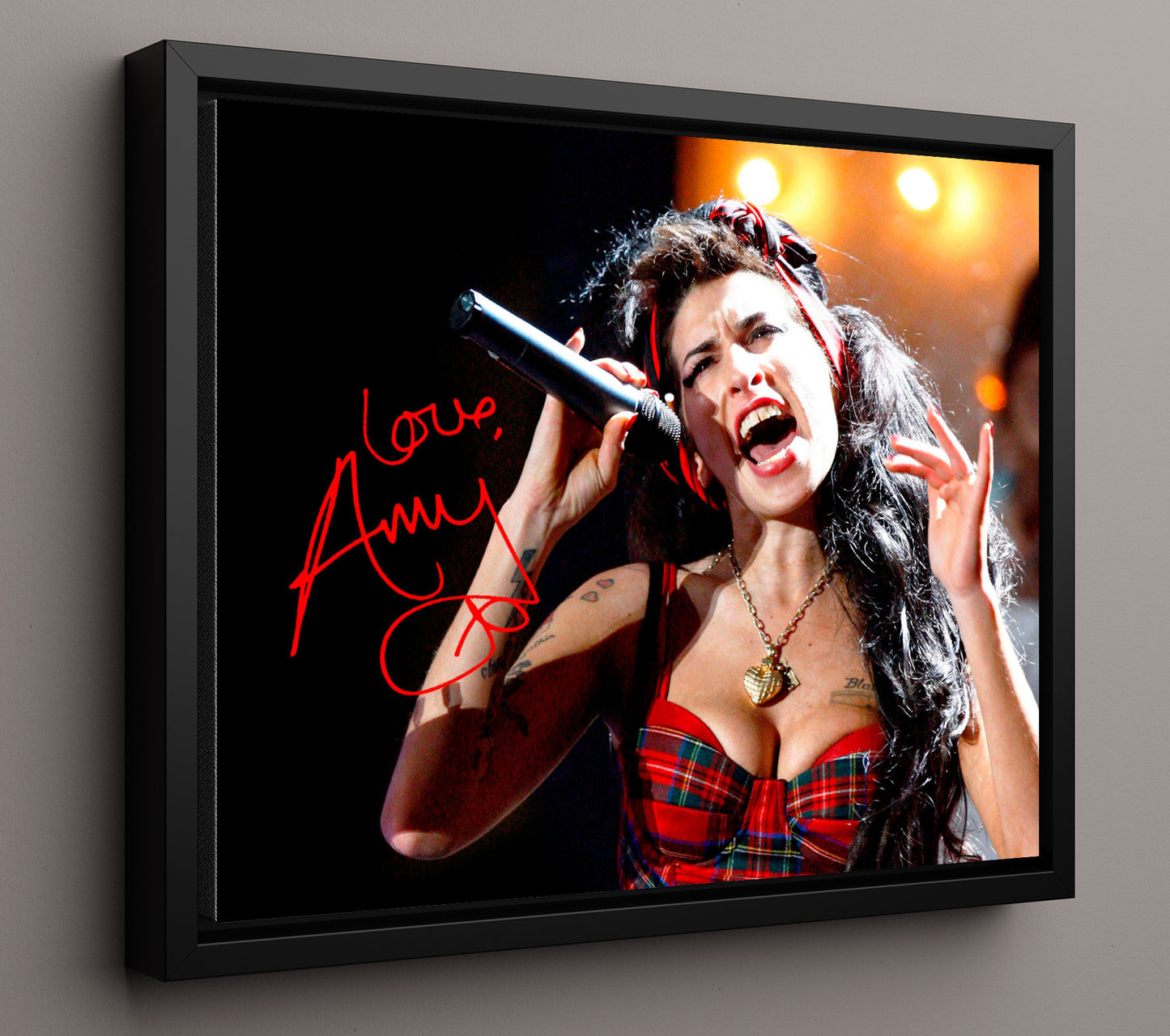 Amy Winehouse - High Energy Stage Performance - Vintage Music Wall Art - 16x20 Framed Canvas music decor