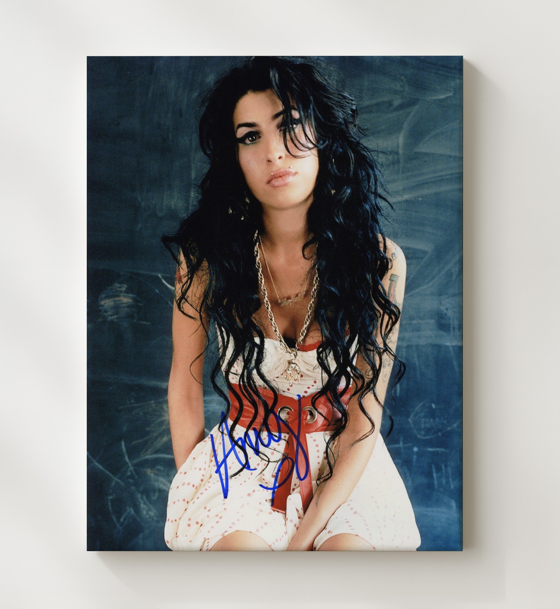 Amy Winehouse - Polka Dot Dress Portrait Music Wall Art 20x24 Canvas wall art print – Music decor