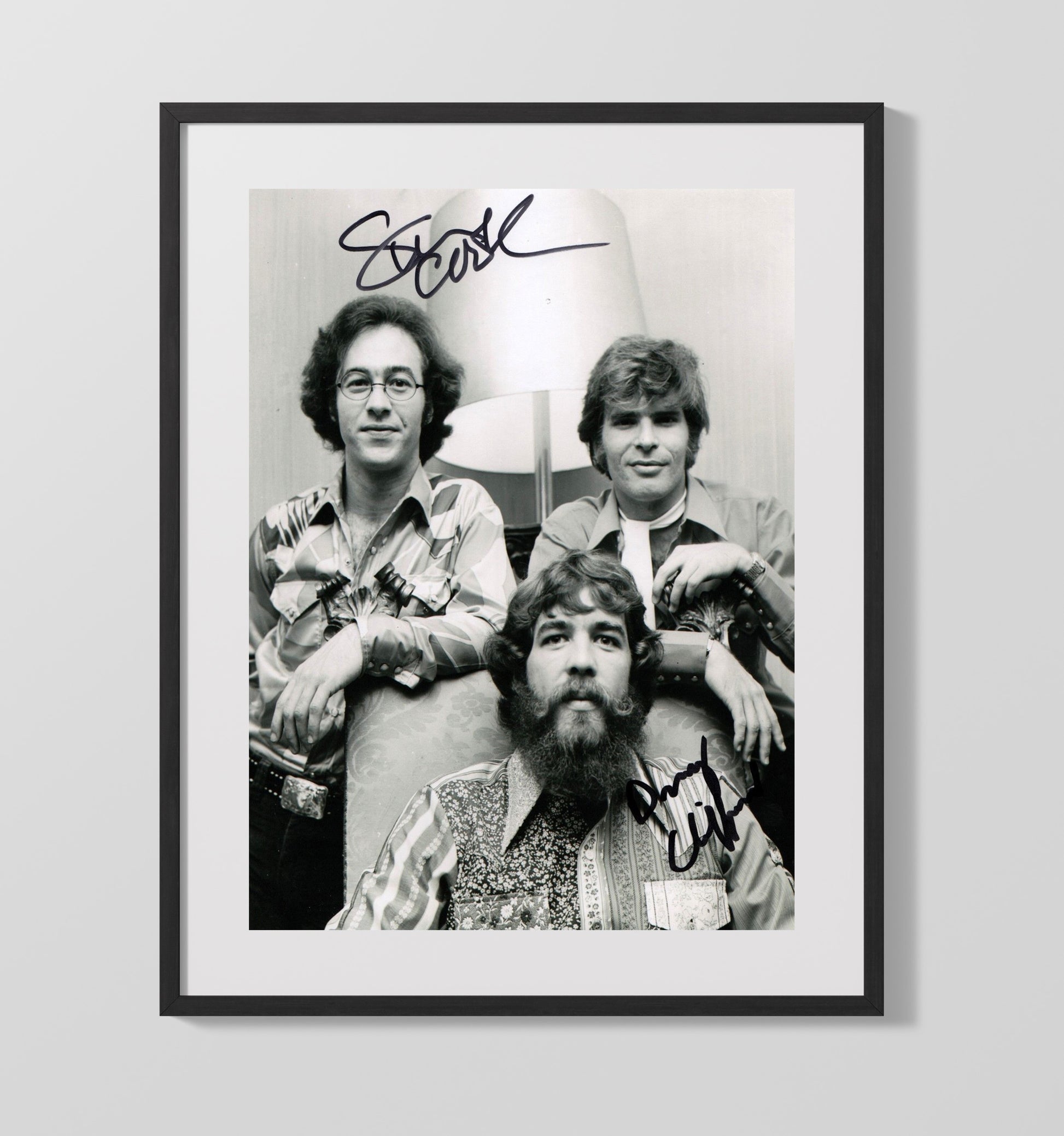 Creedence Clearwater Revival - Rhythm Section Relaxed Music Wall Art 16x20 Gallery Frame wall art print – Music decor