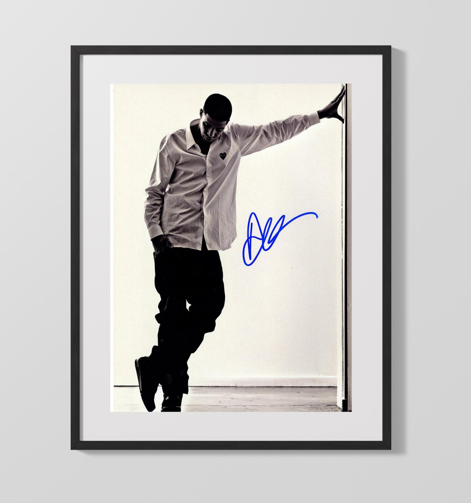 Drake - Minimalist Studio Pose Leaning Against Wall Music Wall Art 16x20 Gallery Frame wall art print – Music decor