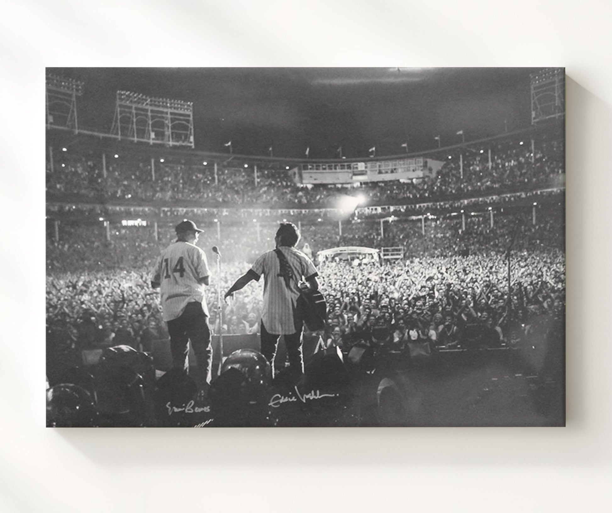Eddie Vedder - Wrigley Field Serenade - Vintage Music Wall Art - 20x24 Canvas music decor