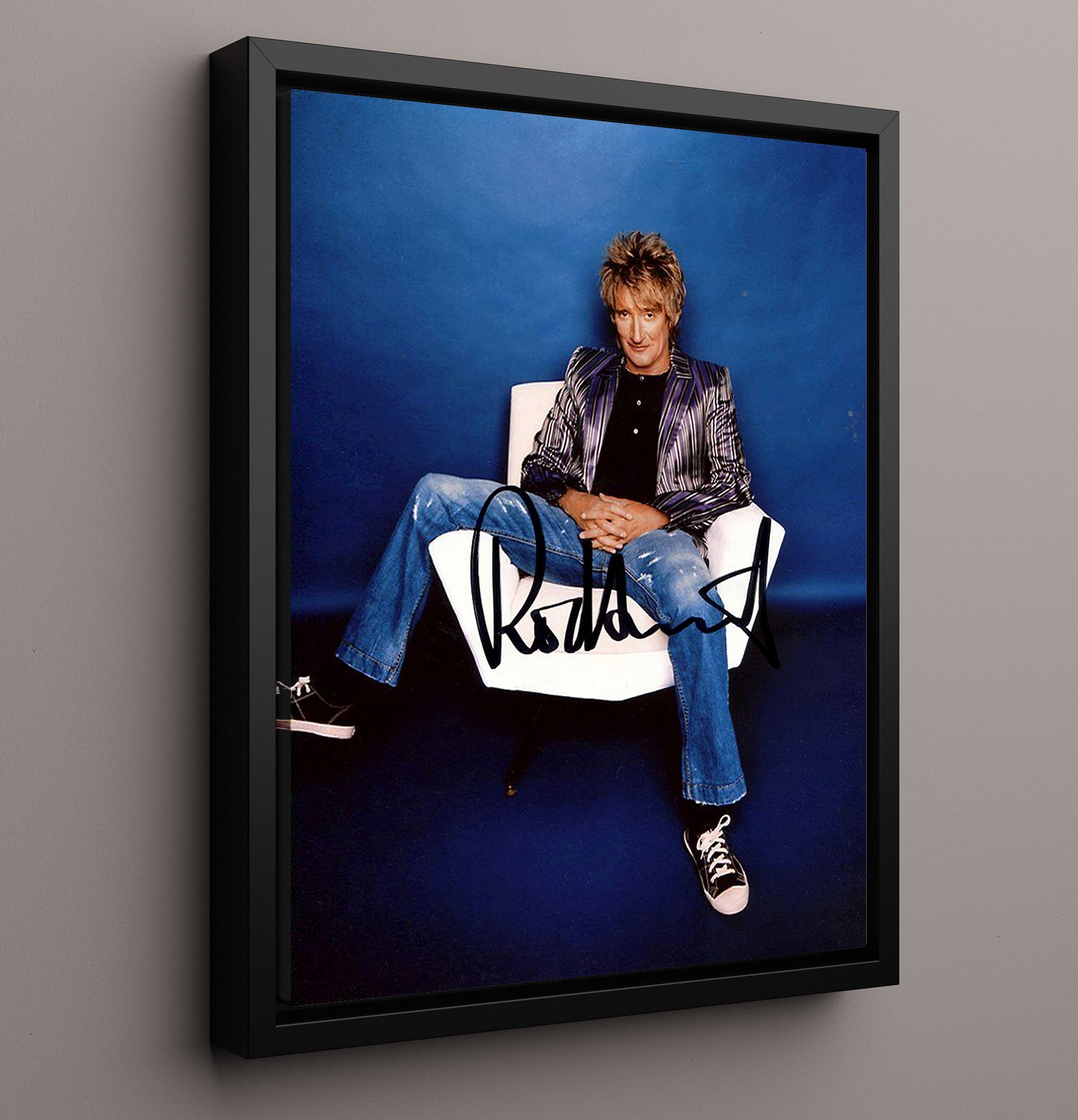 Rod Stewart - Seated Blue Background Studio Image - Vintage Music Wall Art - 16x20 Framed Canvas music decor