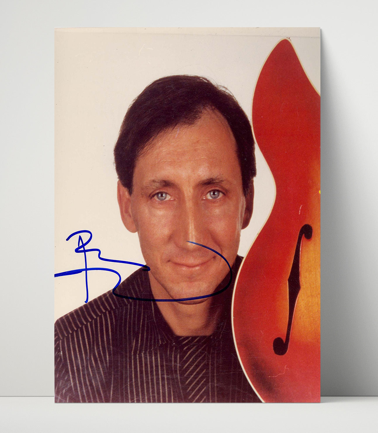 The Who - Pete Townshend Guitar Studio Image Music Wall Art 16x20 Unframed Print wall art print – Music decor