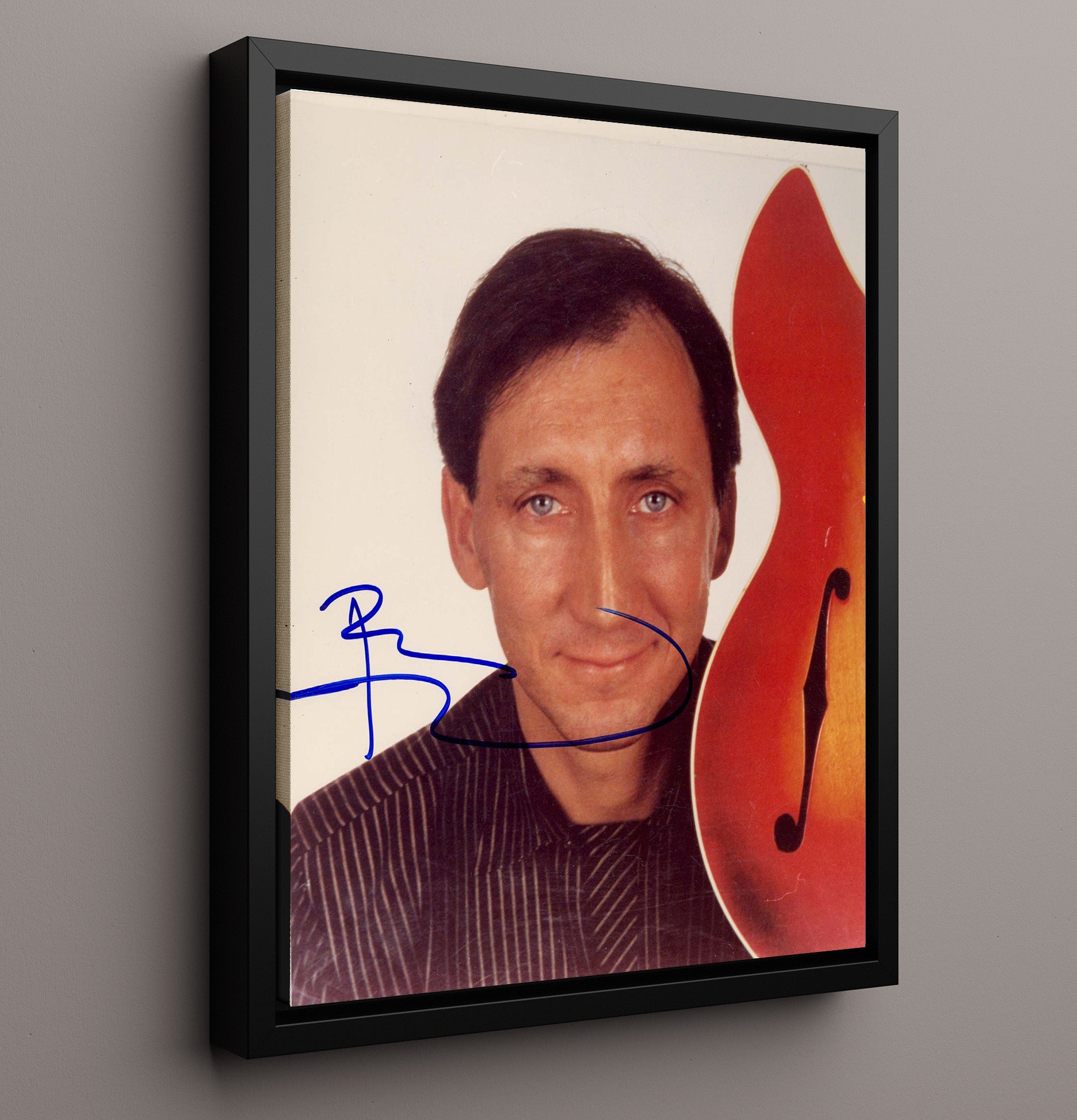 The Who - Pete Townshend Guitar Studio Image Music Wall Art 16x20 Framed Canvas wall art print – Music decor
