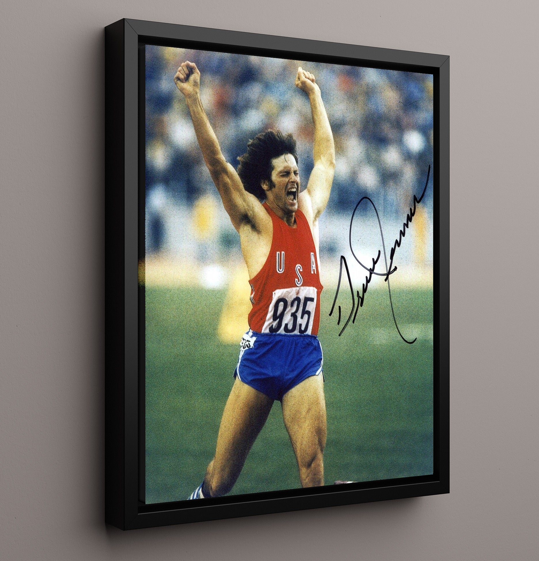 Bruce Jenner - Decathlon Gold Celebration 1976 Olympic Wall Art 16x20 Framed Canvas wall art print – Olympic Wall Art decor