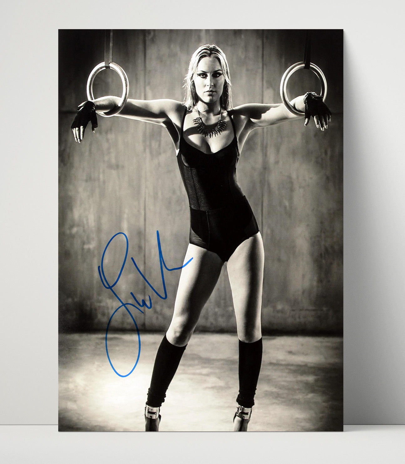 Lindsey Vonn - Olympic Rings Gym Pose Olympic Wall Art 16x20 Unframed Print wall art print – Olympic Wall Art decor