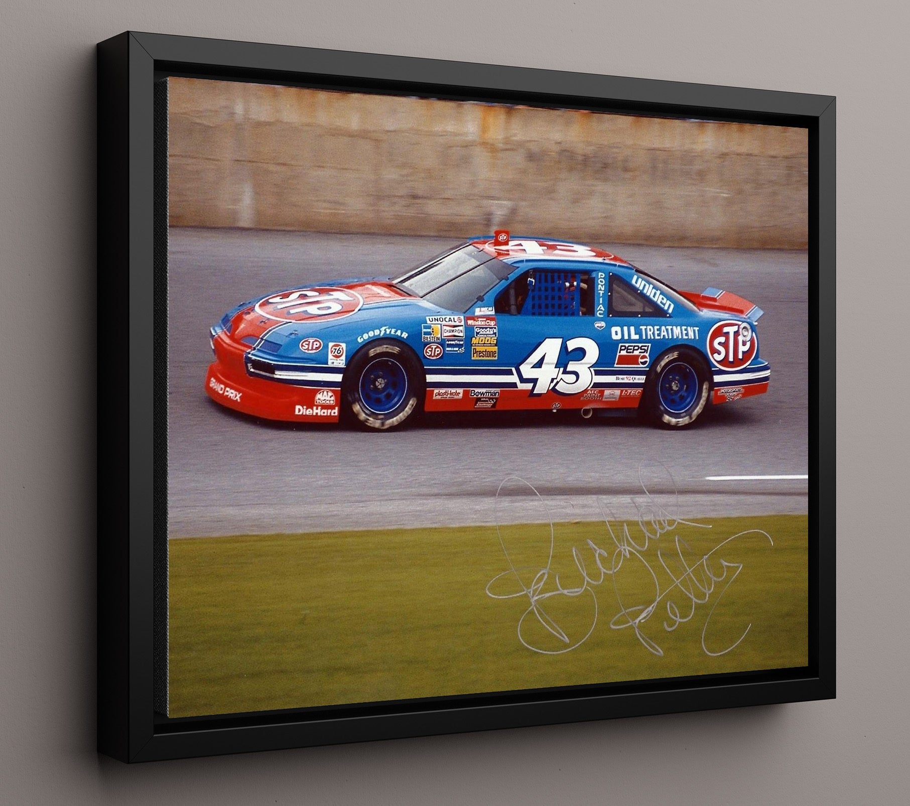 Richard Petty - STP No 43 Race Car Profile Racing Wall Art 16x20 Framed Canvas wall art print – Racing Wall Art decor