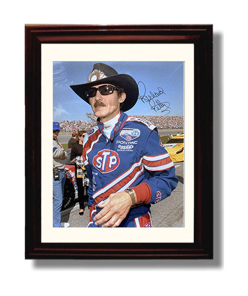 Richard Petty - STP Pit Road Portrait Racing Wall Art 8x10 Beveled Frame wall art print – Racing Wall Art decor