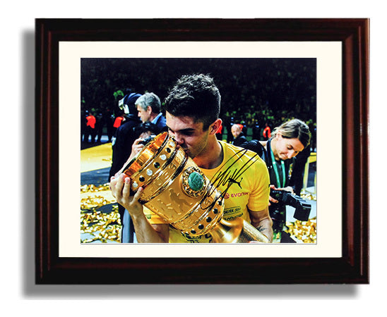 Christian Pulisic Borussia Dortmund DFB Pokal Trophy Kiss Celebration Soccer 8x10 Beveled Frame soccer wall art print – Soccer Prints decor