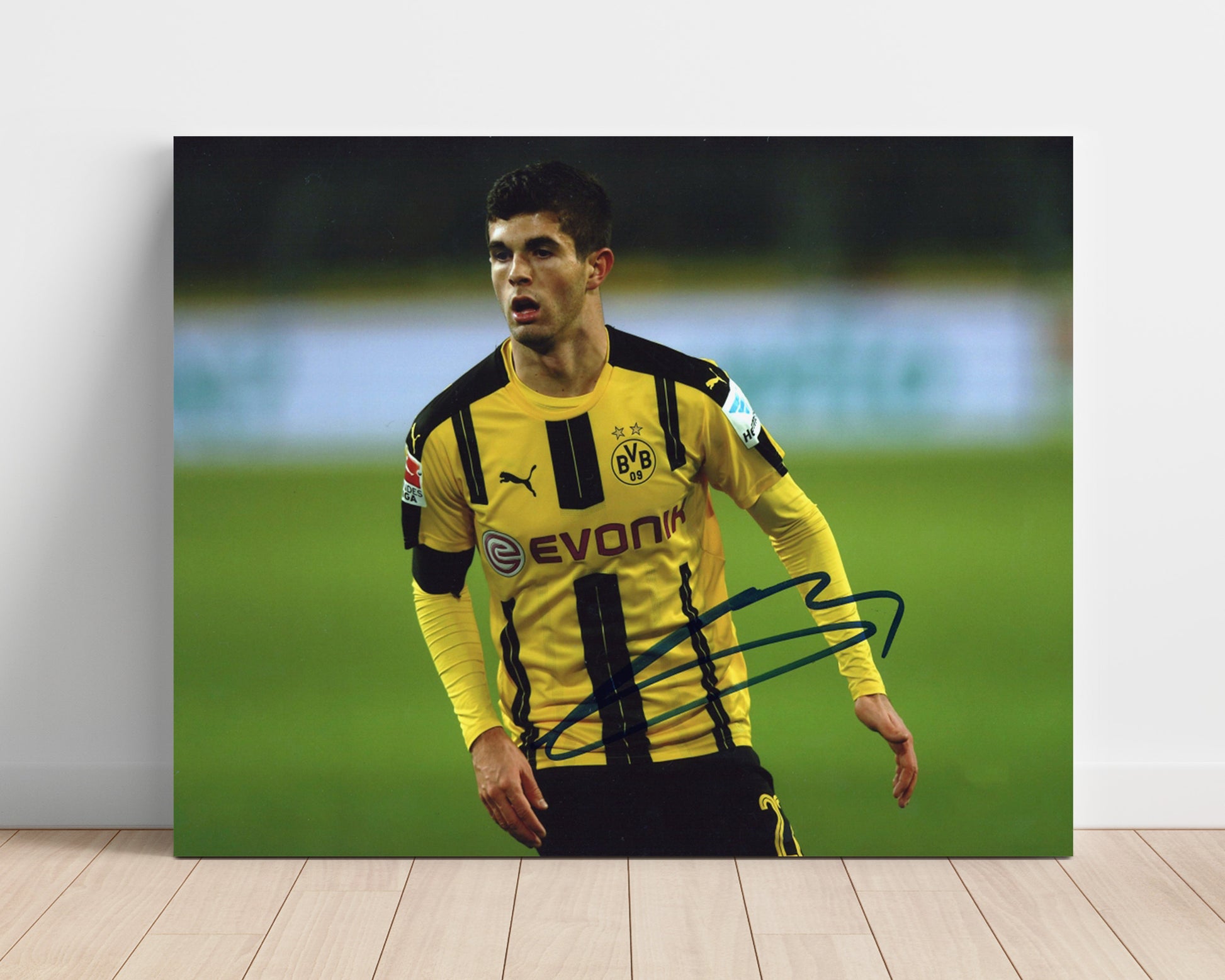 Christian Pulisic Borussia Dortmund Midfield Field General Match Action Soccer 16x20 Unframed Print soccer wall art print – Soccer Prints decor