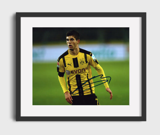 Christian Pulisic Borussia Dortmund Midfield Field General Match Action Soccer 16x20 Gallery Framed Artwork wall art print – soccer decor