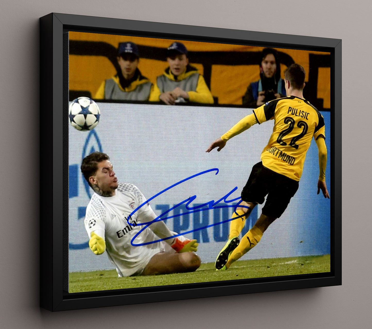 Christian Pulisic Borussia Dortmund Shot Past Goalkeeper Scoring Moment Soccer 16x20 Framed Canvas soccer wall art print – Soccer Prints decor
