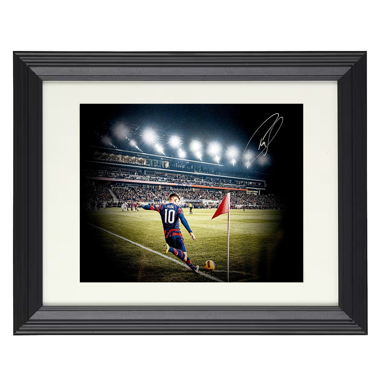 Christian Pulisic – USA Corner Kick Strike 8x10 matted black framed soccer wall art