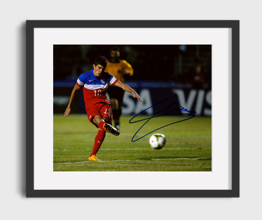 Christian Pulisic USA National Team Powerful Shot Match Action Soccer Print 16x20 Gallery Framed Artwork wall art print – soccer decor
