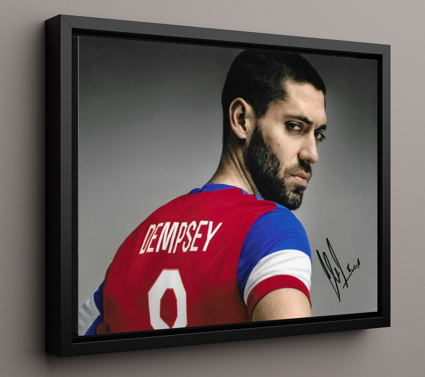 Clint Dempsey USA Captain Turn Soccer Print 16x20 Framed Canvas soccer wall art print – Soccer Prints decor